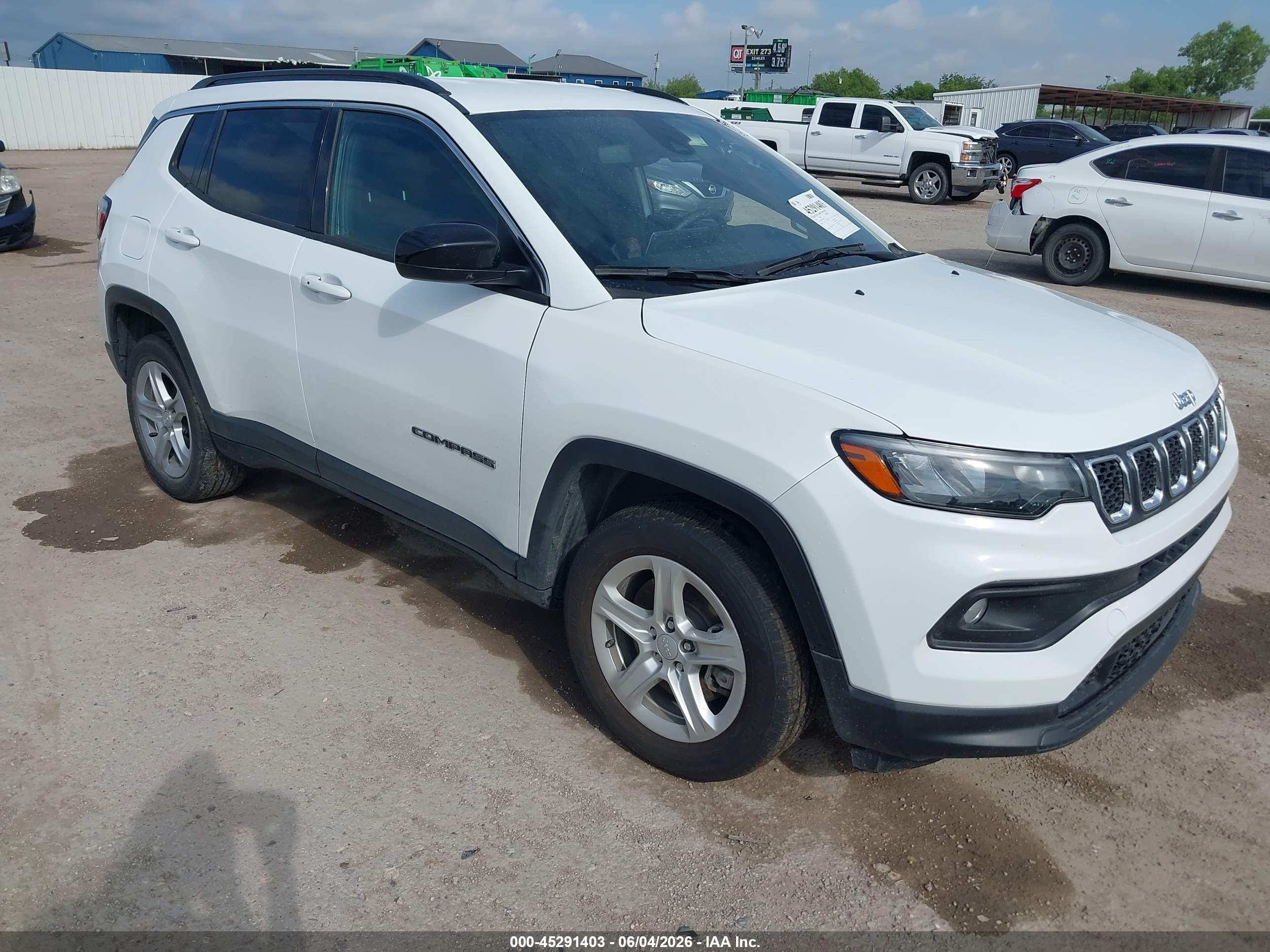 2023 Jeep Compass Latitude, VIN 3C4NJDBN8PT553382 — Not stated