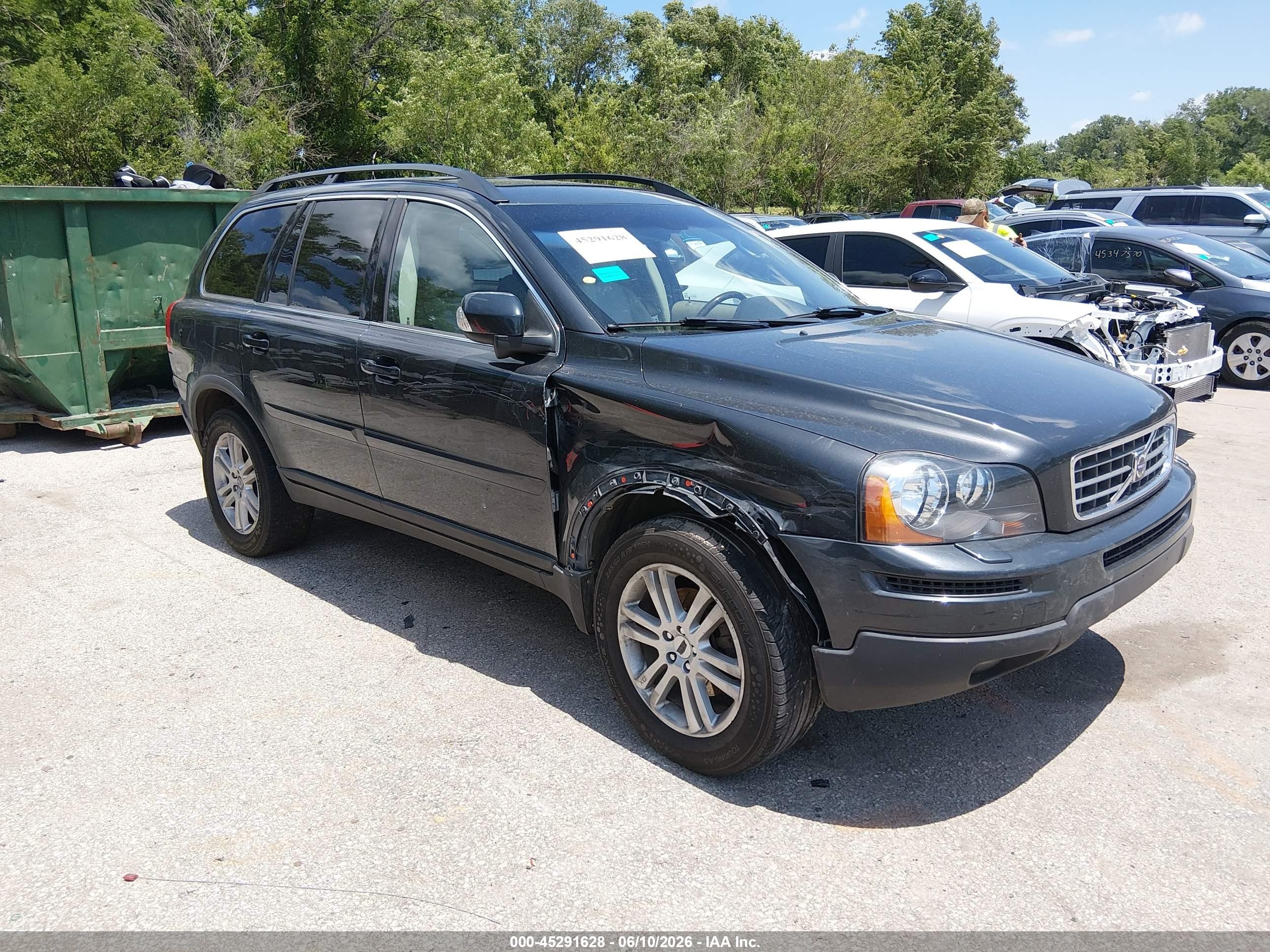 2010 Volvo XC90 I6, VIN YV4982CY9A1547810 — Front end