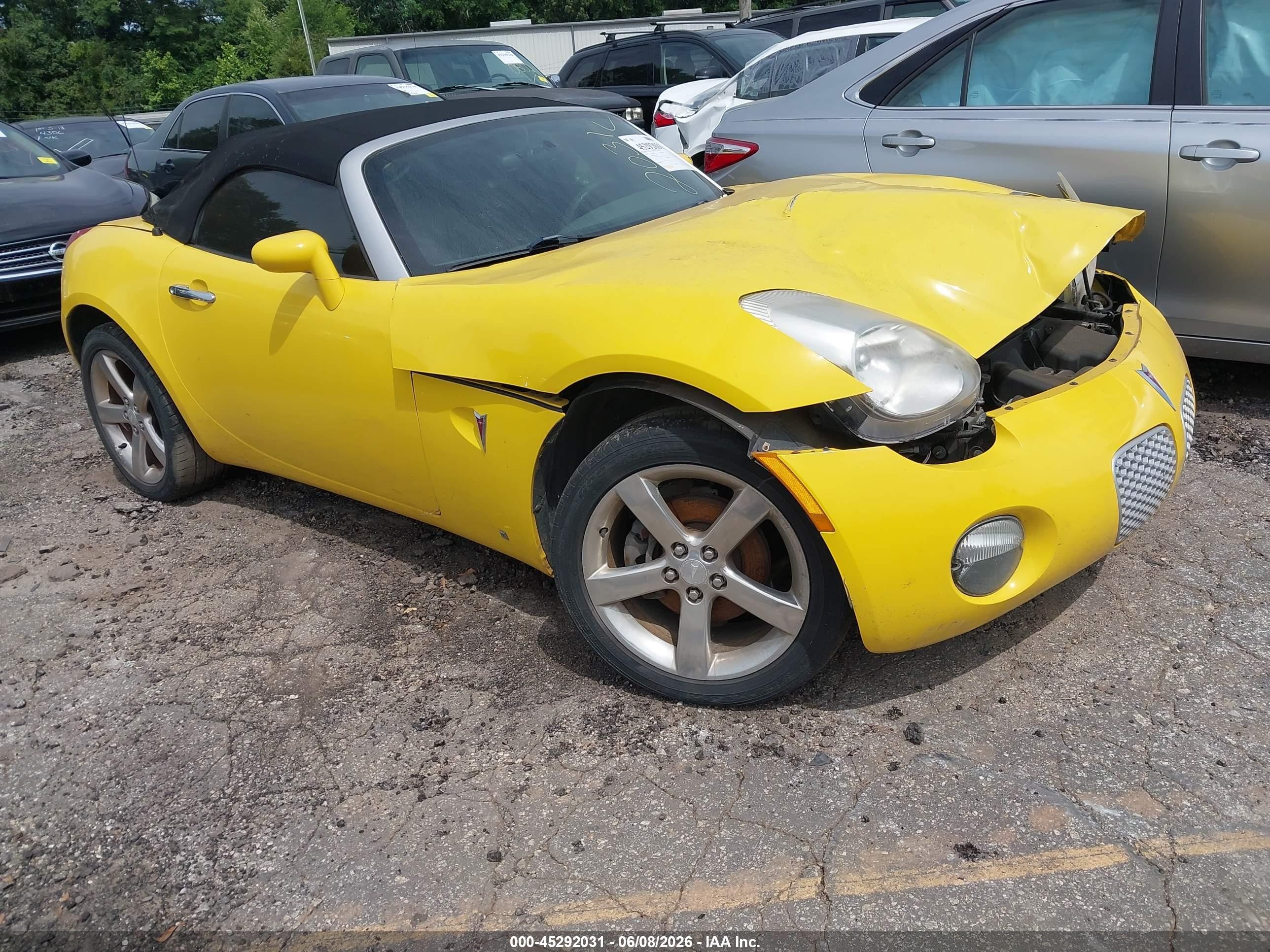 2007 Pontiac Solstice, VIN 1G2MB35B77Y120305 — Normal wear
