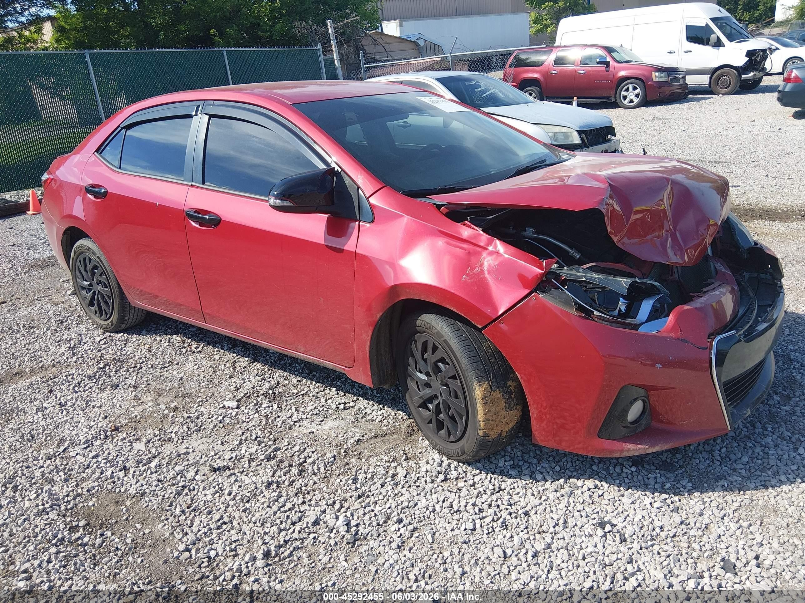 2014 Toyota Corolla LE, VIN 2T1BURHE1EC077698 — Front end
