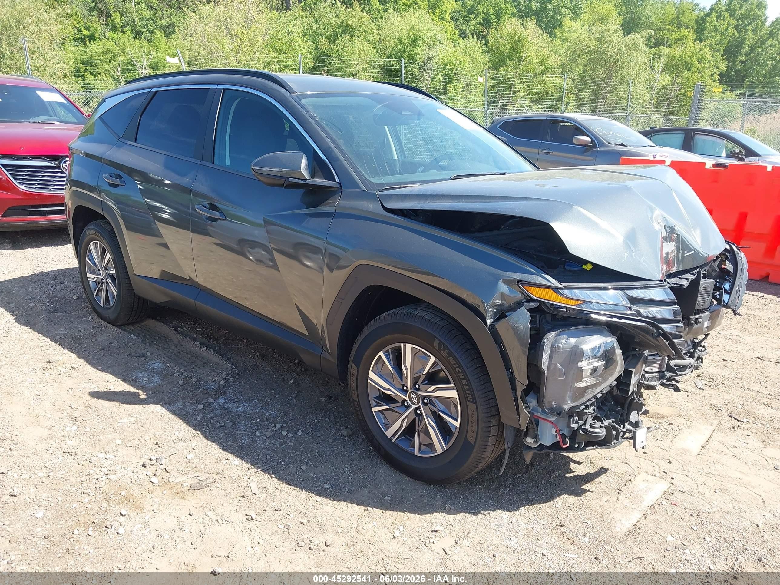 2022 Hyundai Tucson Blue, VIN KM8JBCA15NU040979 — Перед
