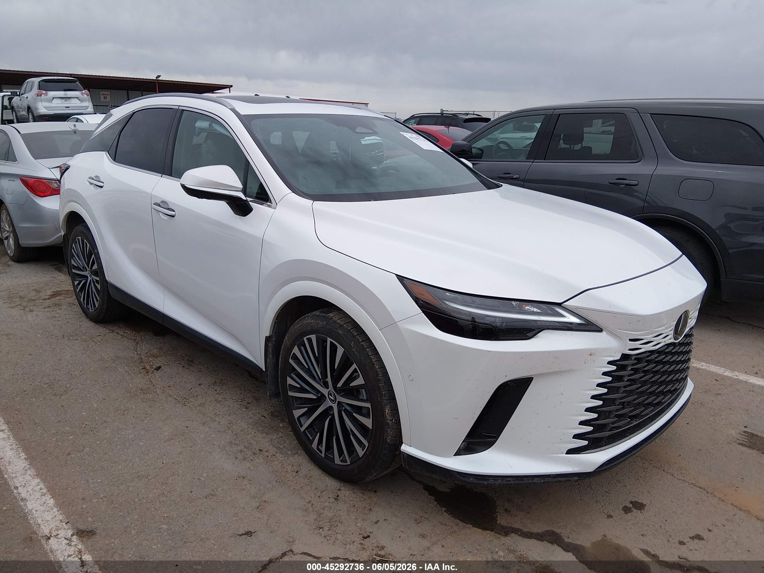 2024 Lexus RX 350 Premium Plus, VIN 2T2BAMBA4RC037179 — Side