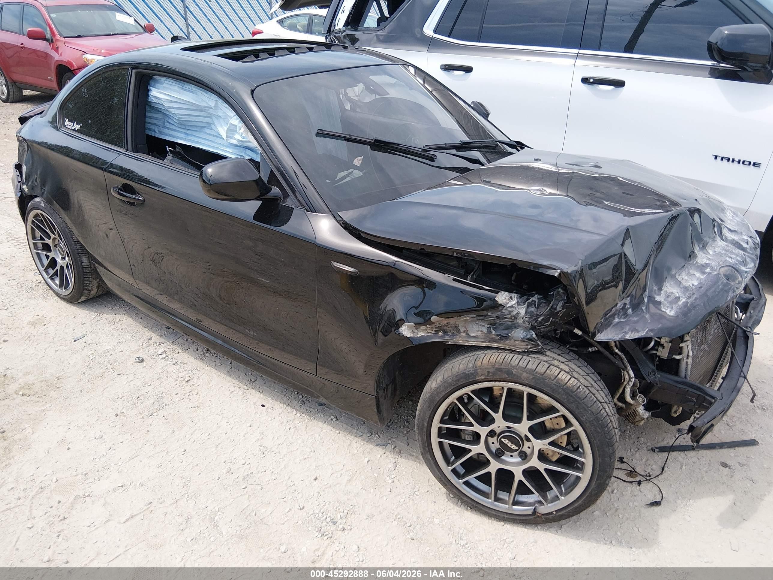 2011 BMW 1 Series 135i, VIN WBAUC9C54BVM10257 — Front end
