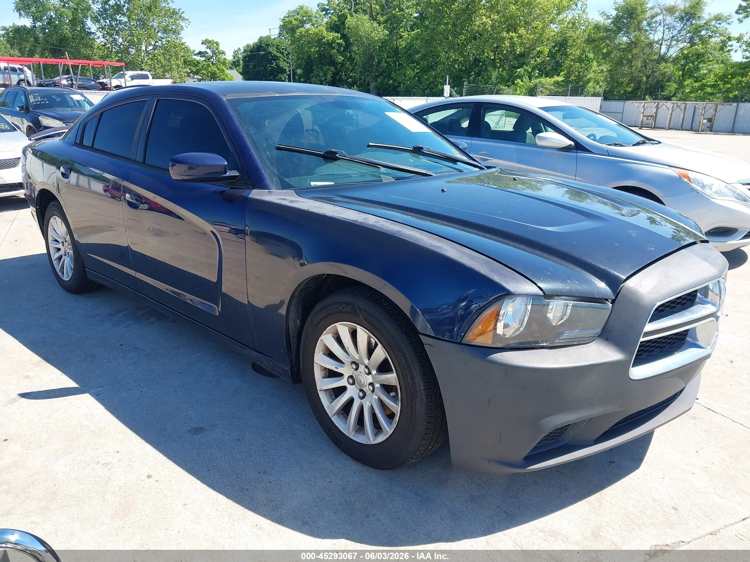 2013 Dodge Charger SE, VIN 2C3CDXBGXDH591691 — Normal wear
