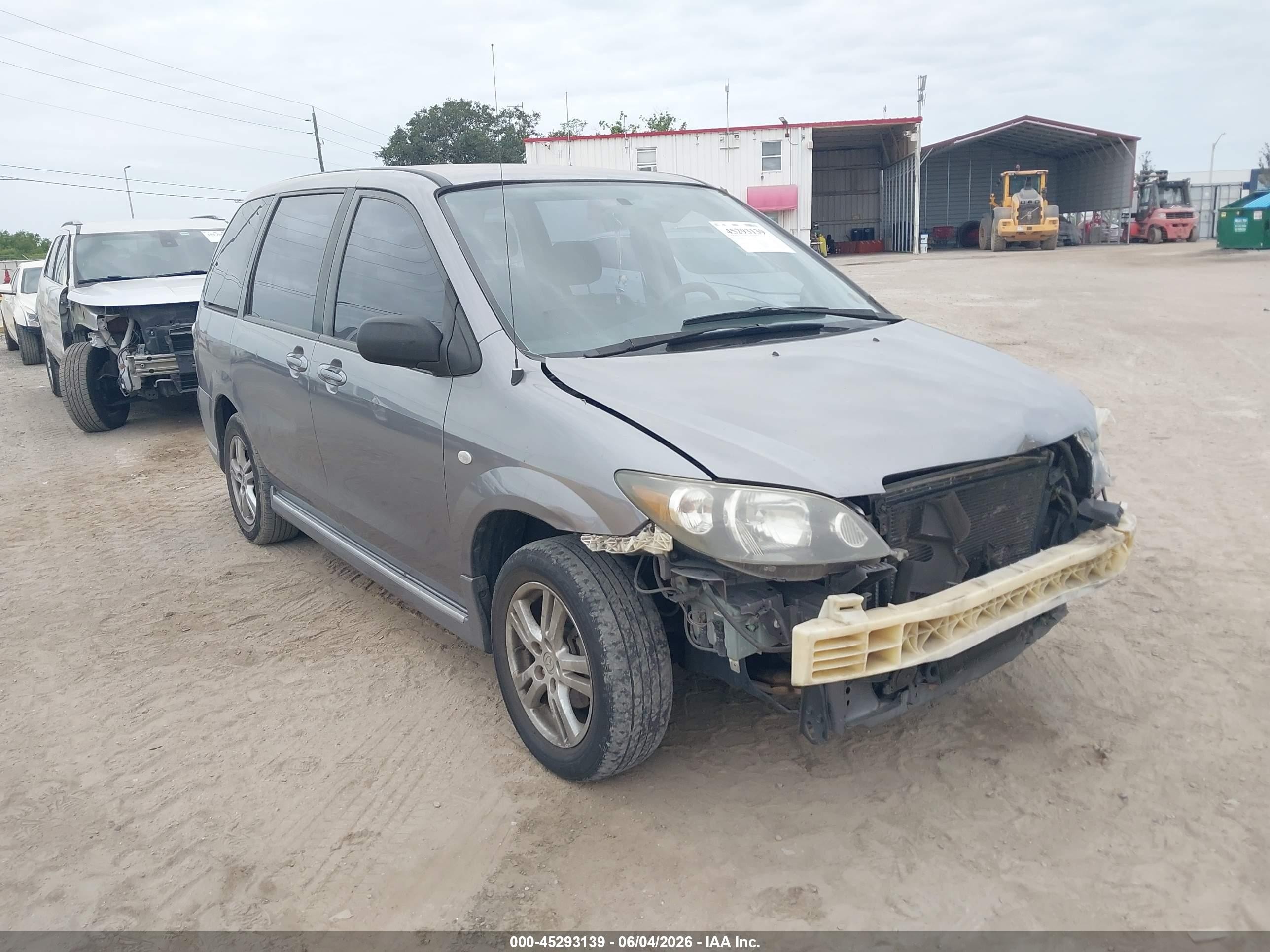 2004 Mazda MPV LX, VIN JM3LW28A640513562 — Front end