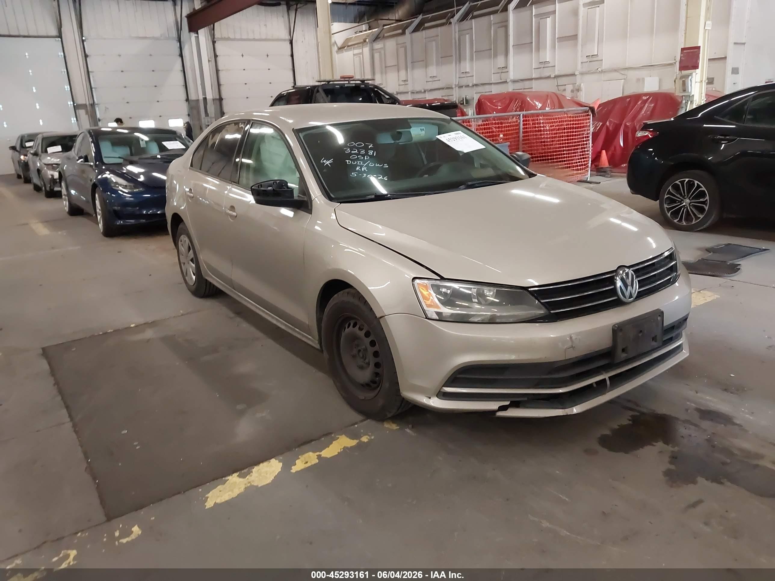 2015 Volkswagen Jetta S, VIN 3VW2K7AJ8FM272317 — Front end