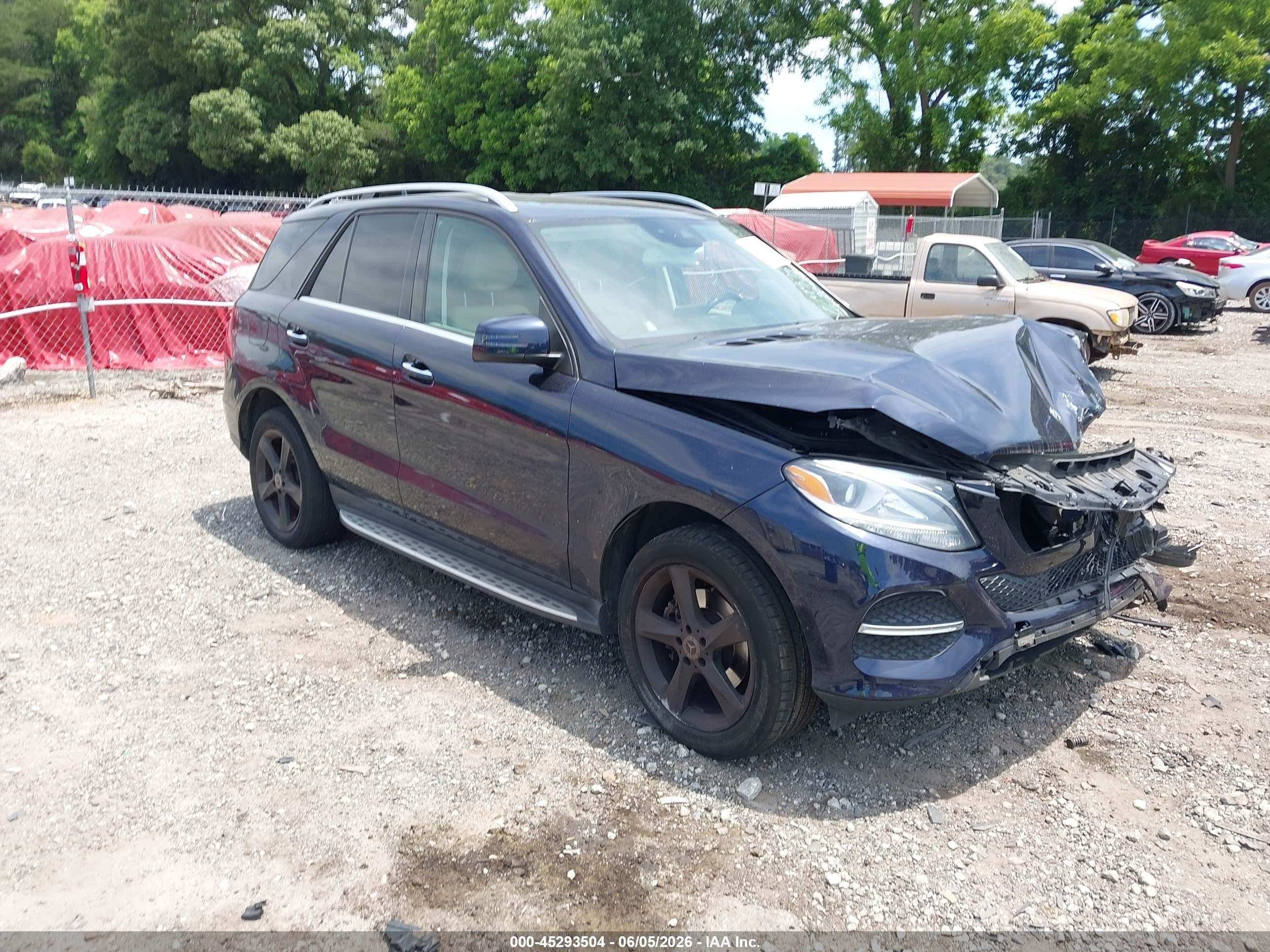 2018 Mercedes-Benz GLE 350, VIN 4JGDA5HBXJB044378 — Front end