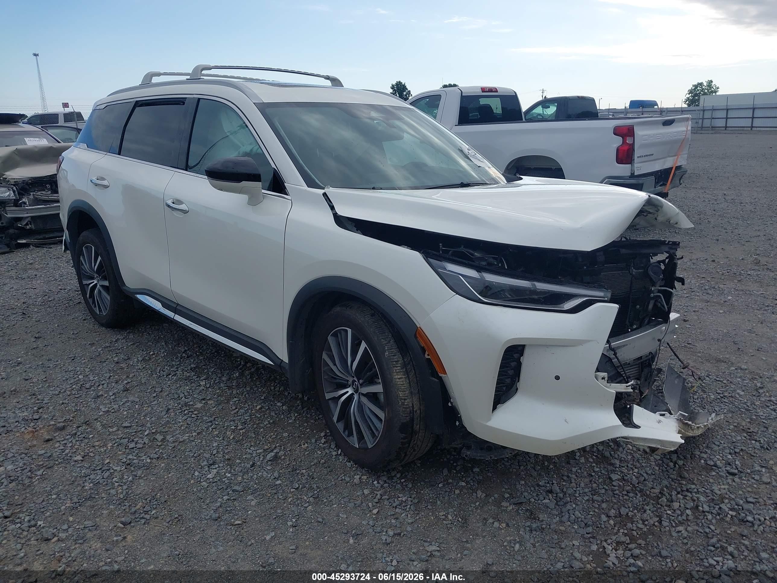 2025 Infiniti QX60 Sensory, VIN 5N1AL1GS1SC342112 — Front end