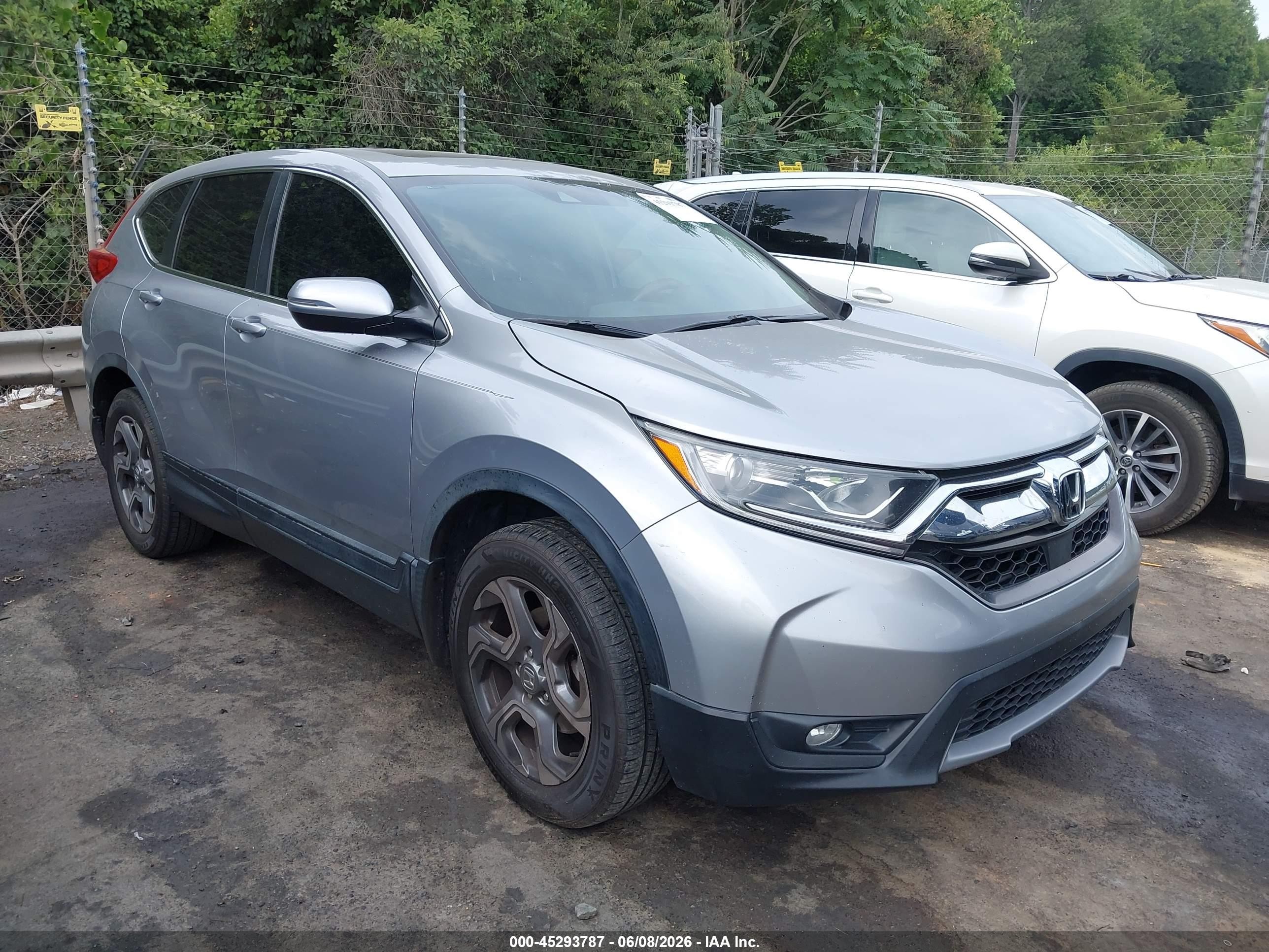 2019 Honda CR-V EX, VIN JHLRW2H58KX016431 — Rear end