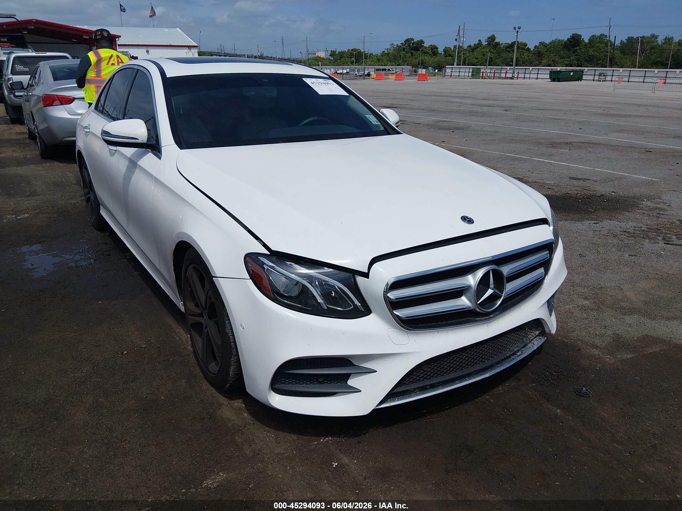 2017 Mercedes-Benz E 300 Luxury, VIN WDDZF4JB3HA242967 — Fresh water flood