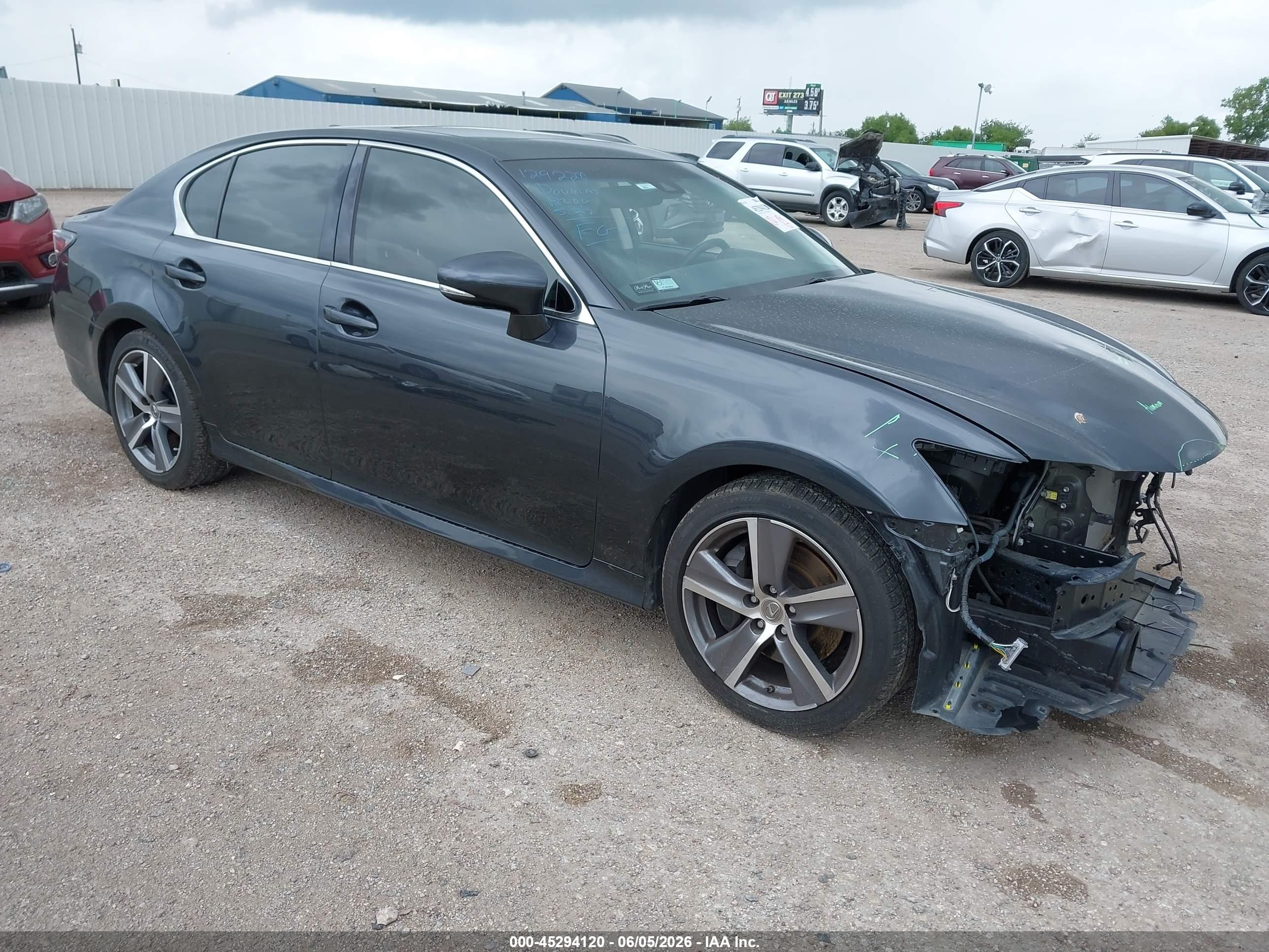 2017 Lexus GS 350 F Sport, VIN JTHBZ1BL8HA010811 — Перед