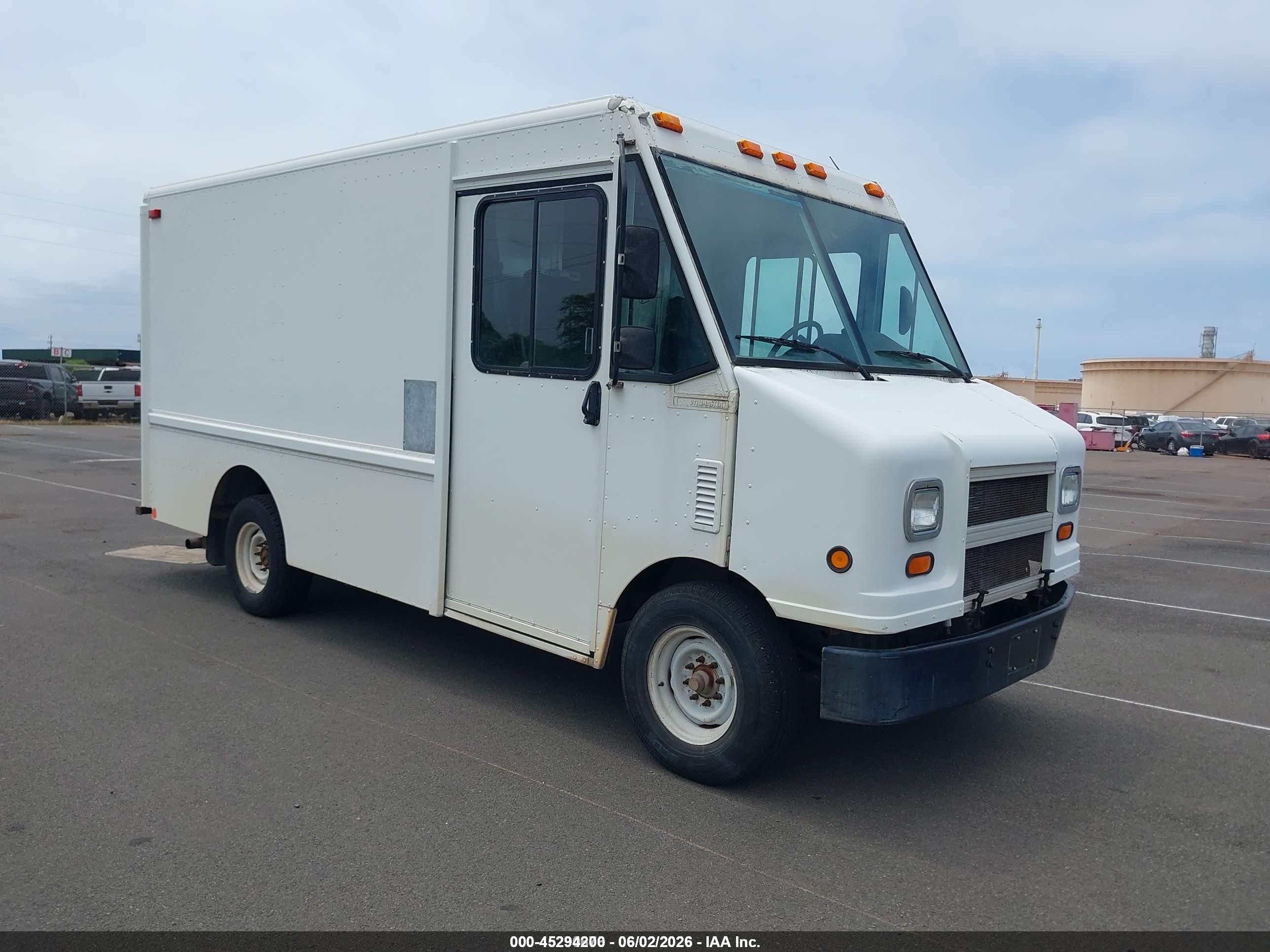 2006 Ford E-350, VIN 1FCJE39L26HA19695 — Normal wear