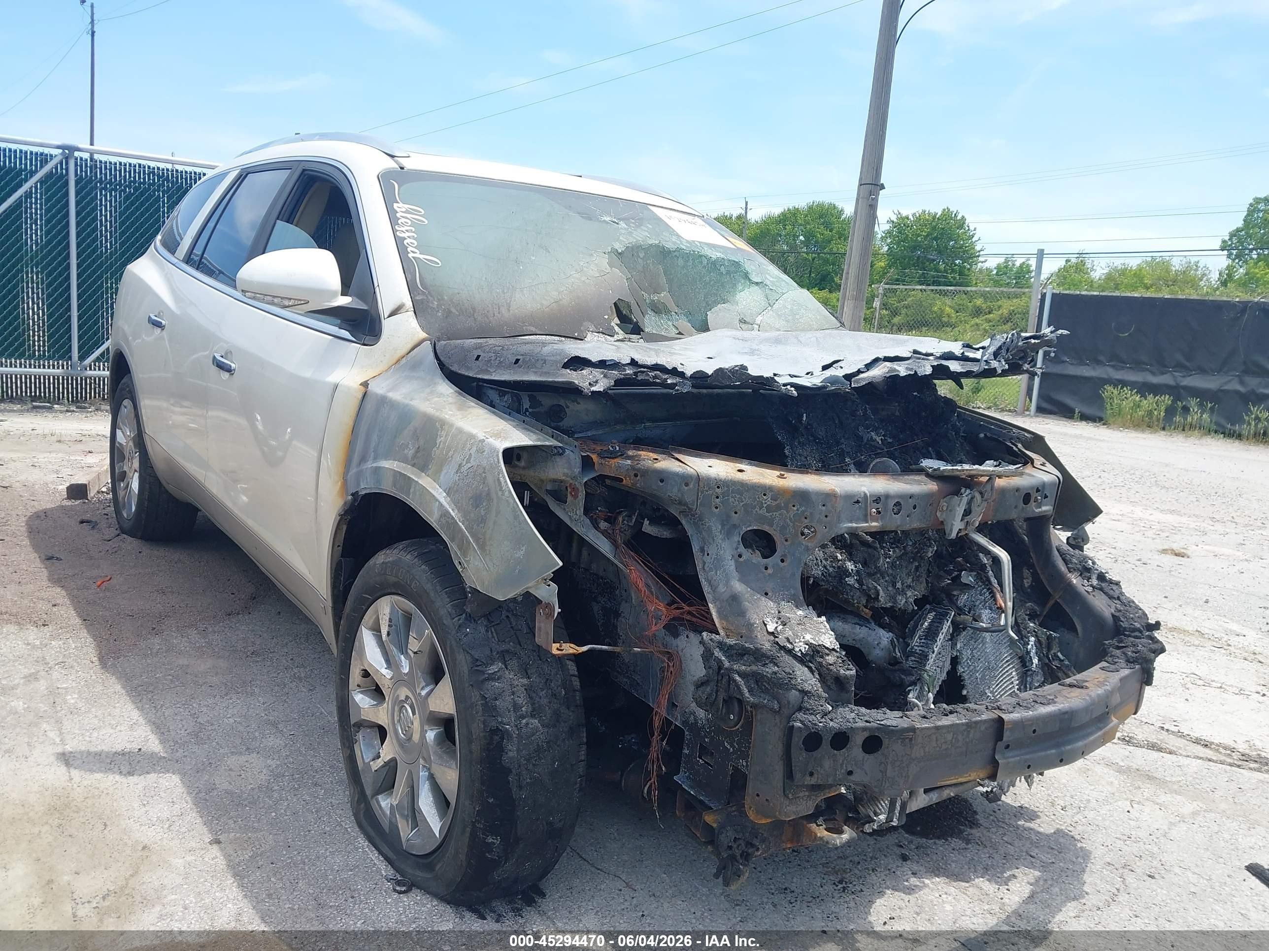 2010 Buick Enclave CXL, VIN 5GALVCED7AJ147411 — Engine fire
