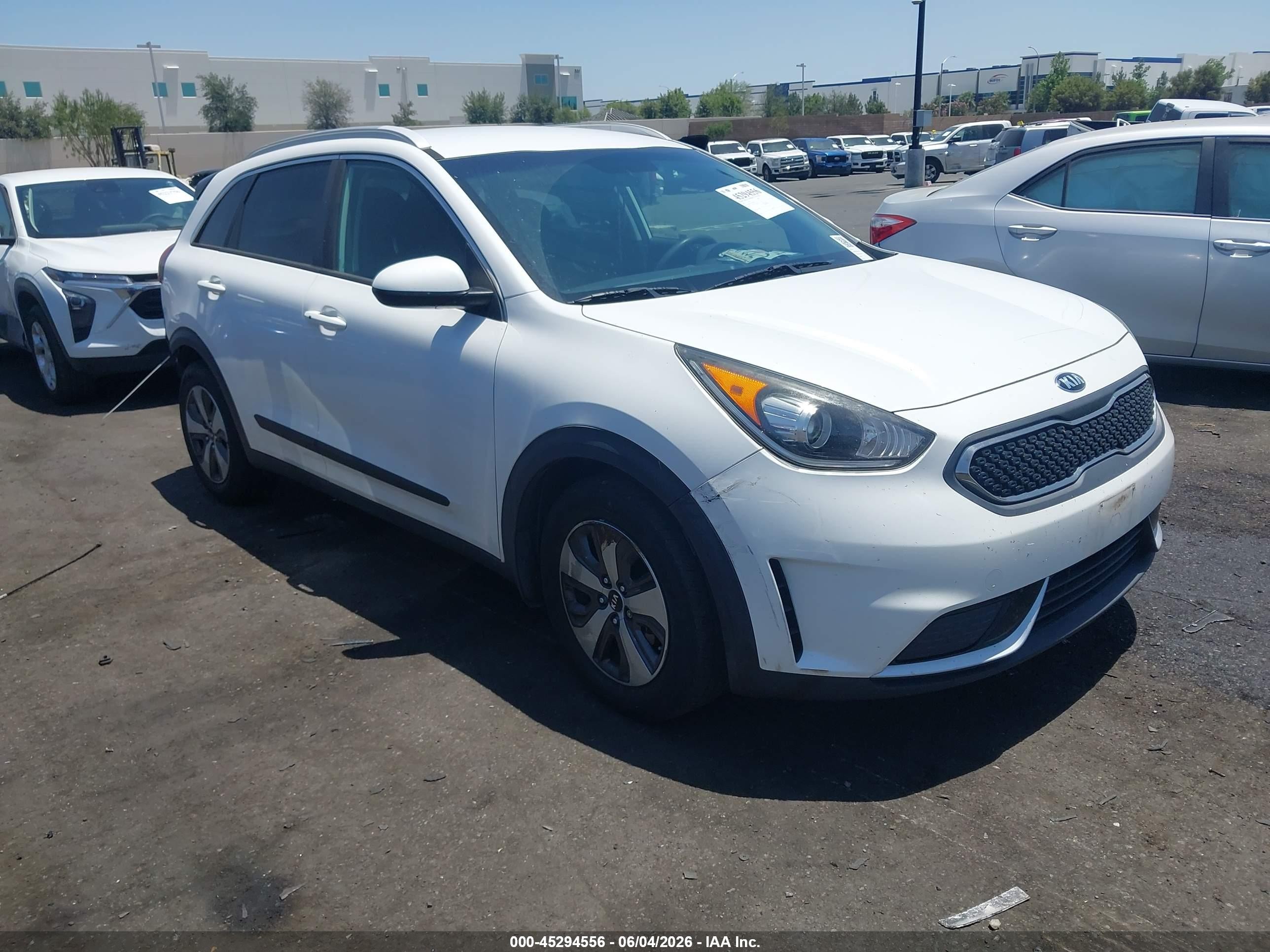 2017 Kia Niro FE, VIN KNDCB3LCXH5104377 — Rear end