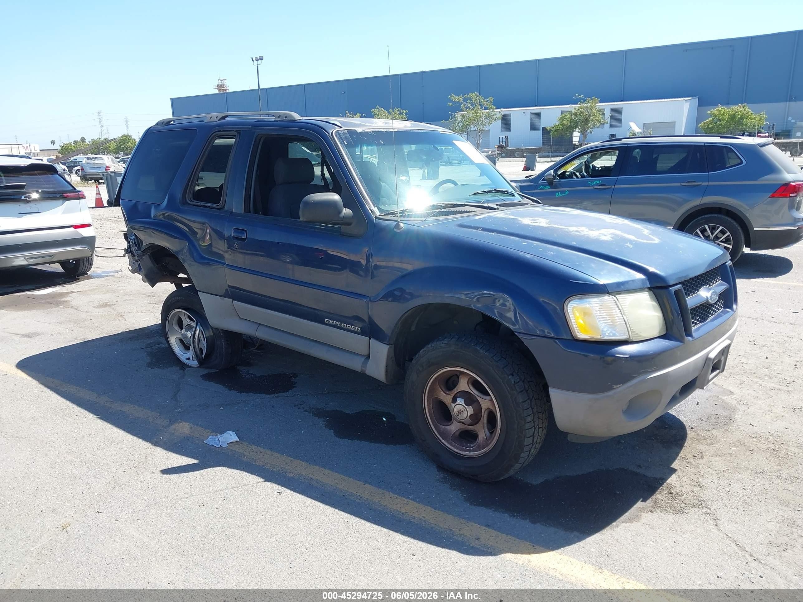 2002 Ford Explorer Sport Value, VIN 1FMYU60E72UC55922 — Rear end