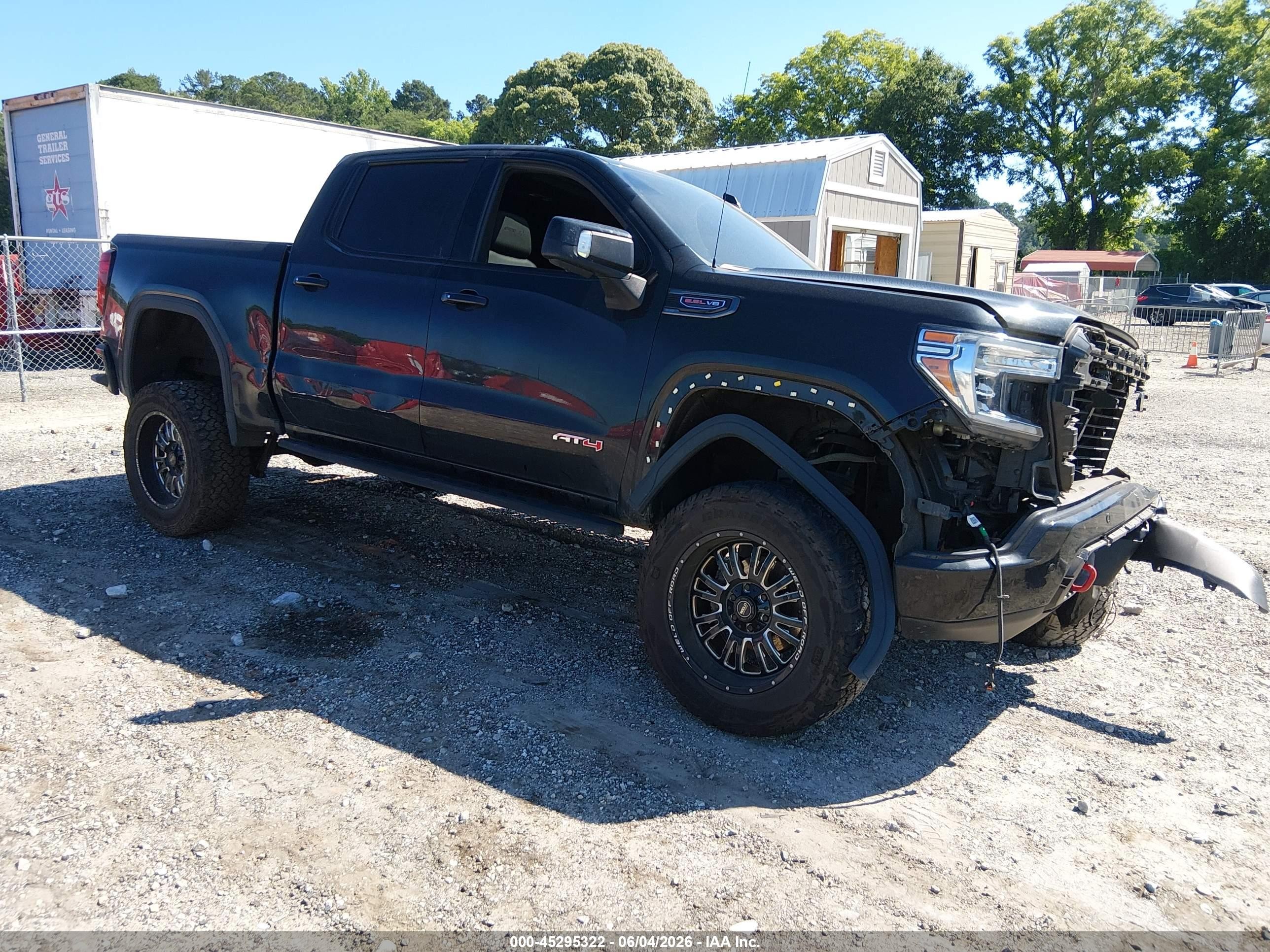 2021 GMC Sierra 1500 AT4, VIN 1GTP9EEL2MZ290036 — Front end