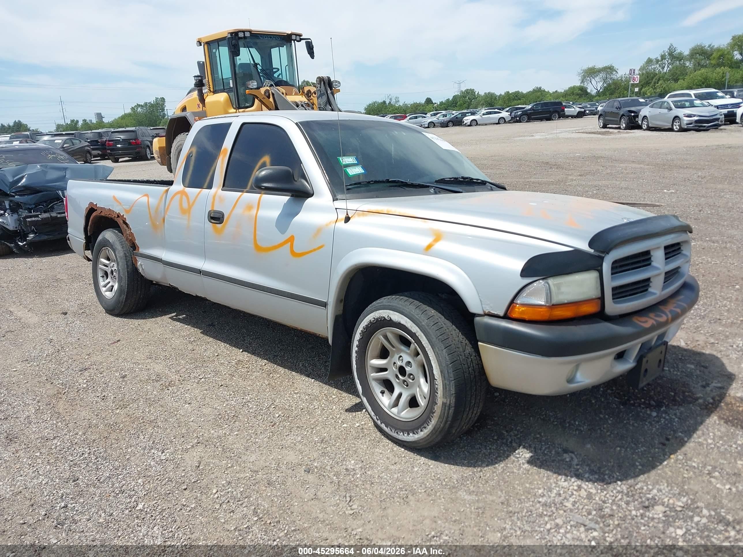 2003 Dodge Dakota Sport, VIN 1D7HL32X03S342472 — Vandalism