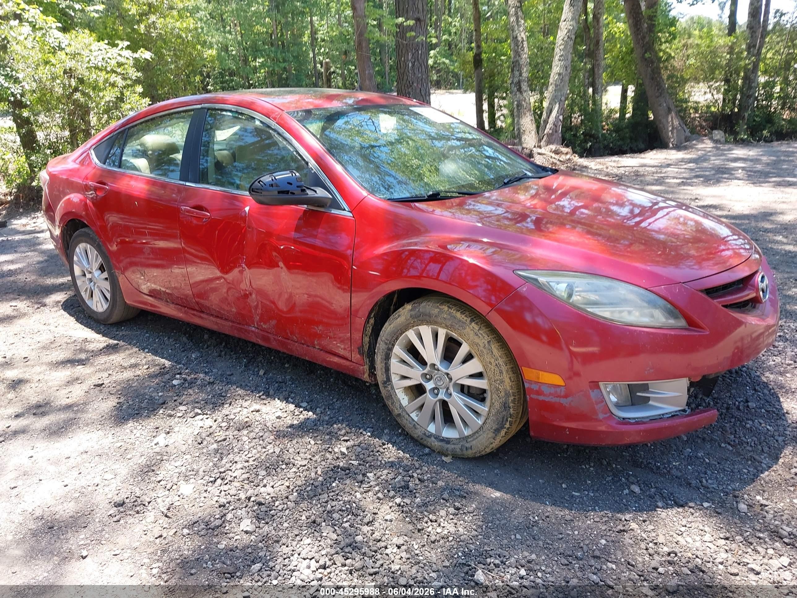2009 Mazda 6 i Touring, VIN 1YVHP82A195M22212 — Front end
