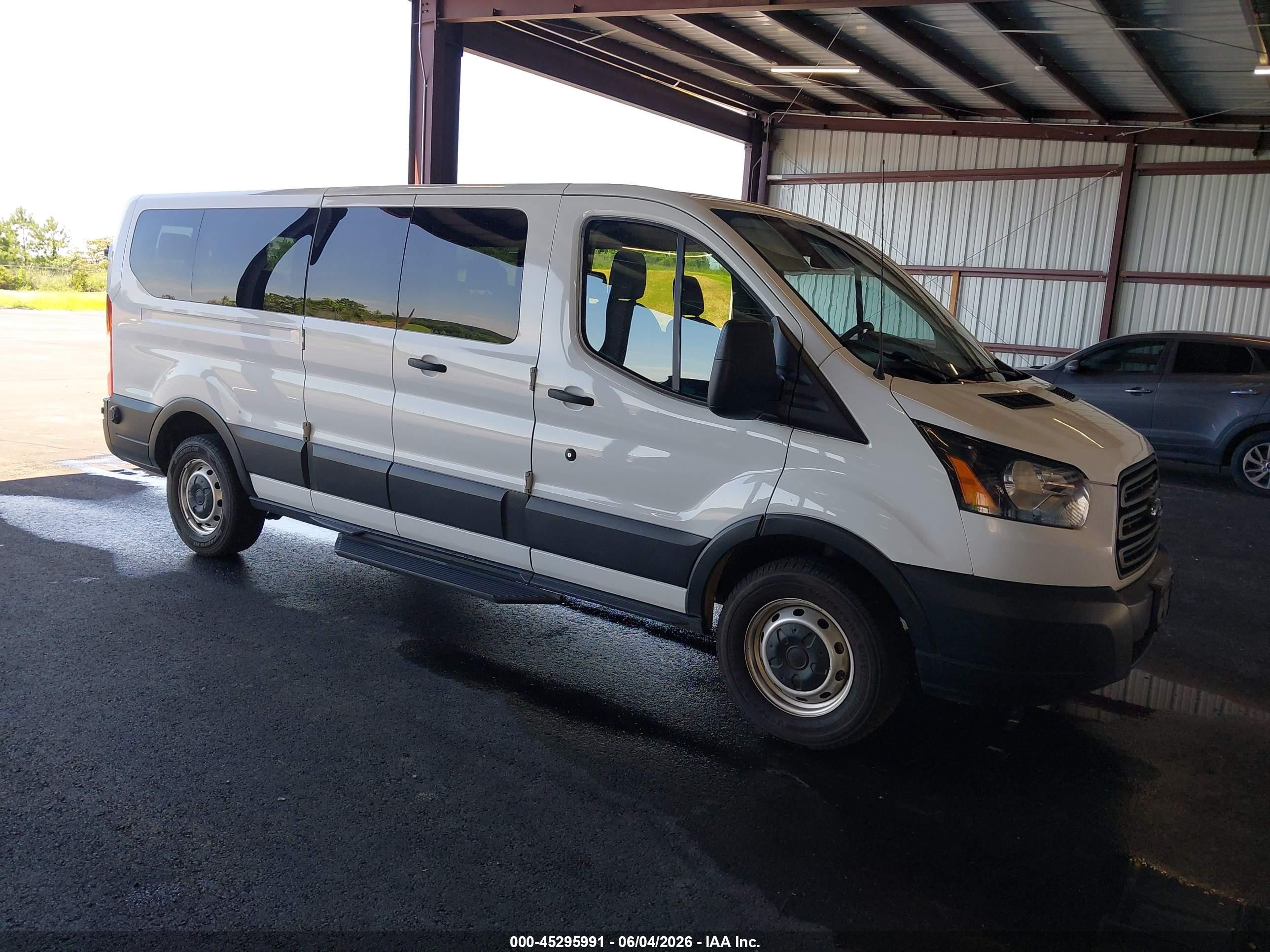 2019 Ford Transit Passenger XLT, VIN 1FBZX2ZMXKKB43621 — Normal wear