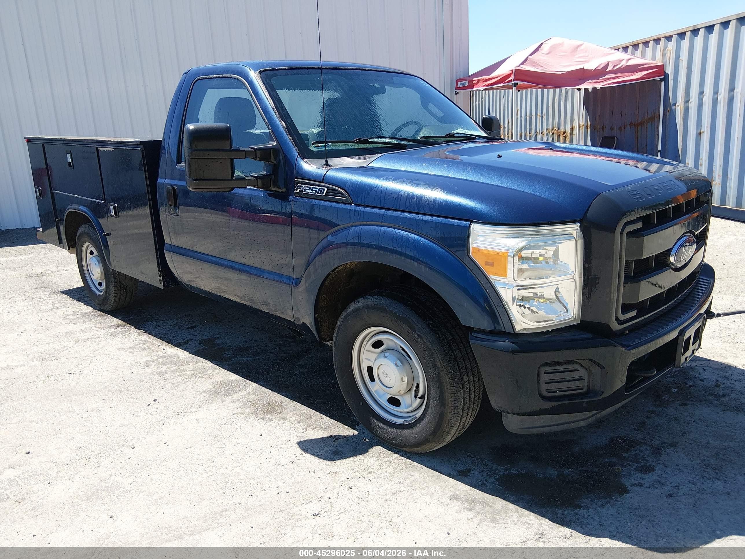 2016 Ford F-250 XL, VIN 1FDBF2A63GED02431 — Side