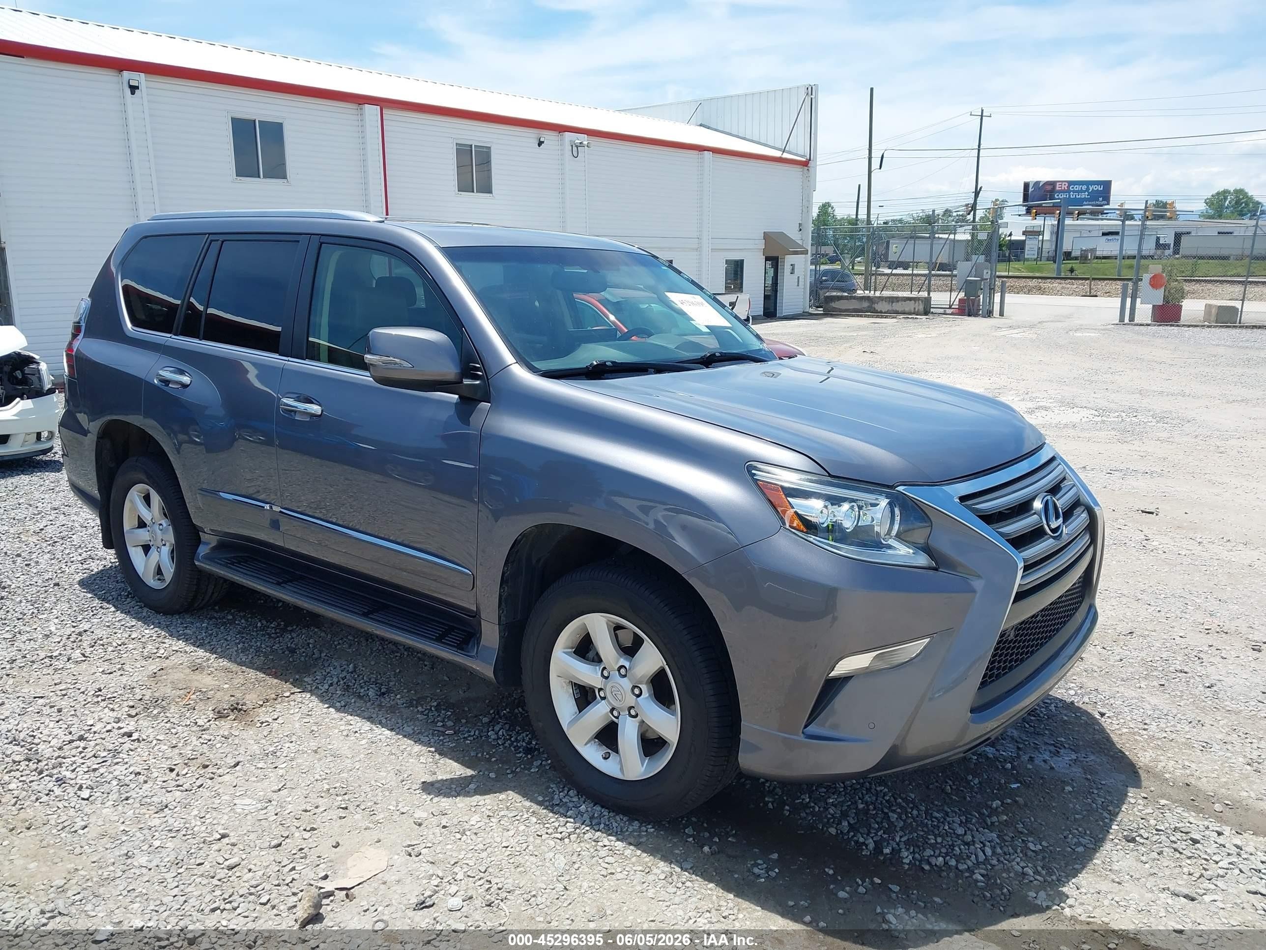 2016 Lexus GX 460, VIN JTJBM7FX4G5139875 — Side