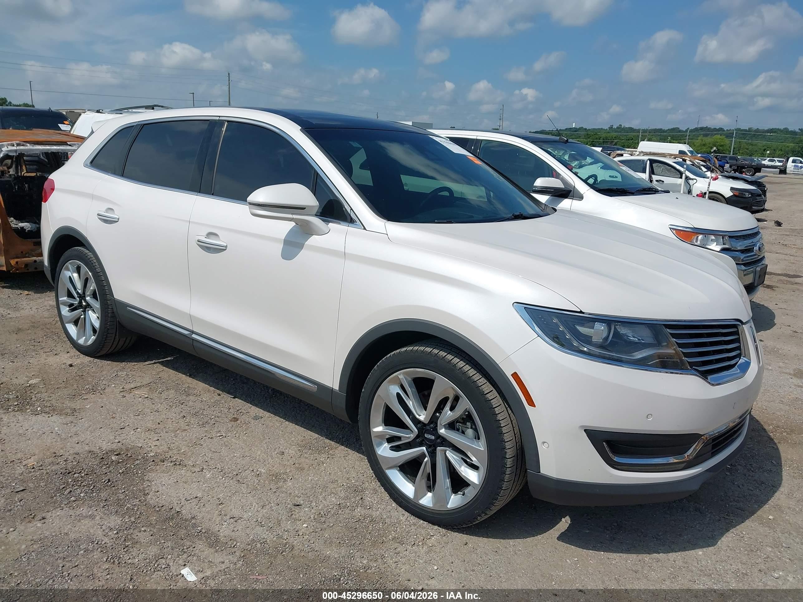 2018 Lincoln MKX Reserve, VIN 2LMPJ8LR2JBL37466 — Hail