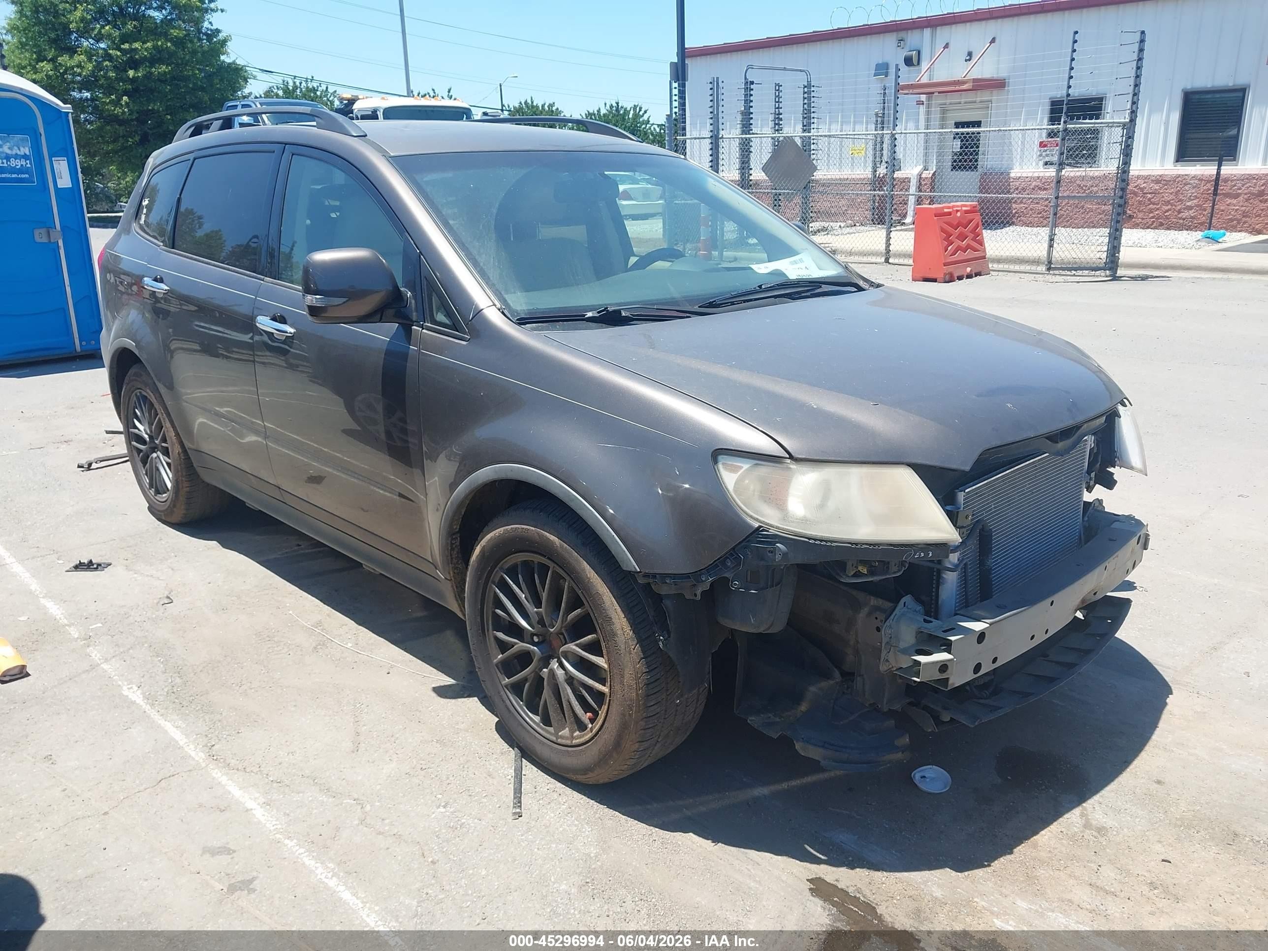 2009 Subaru Tribeca 7-Pass Ltd w/Nav, VIN 4S4WX98D394404364 — Front end
