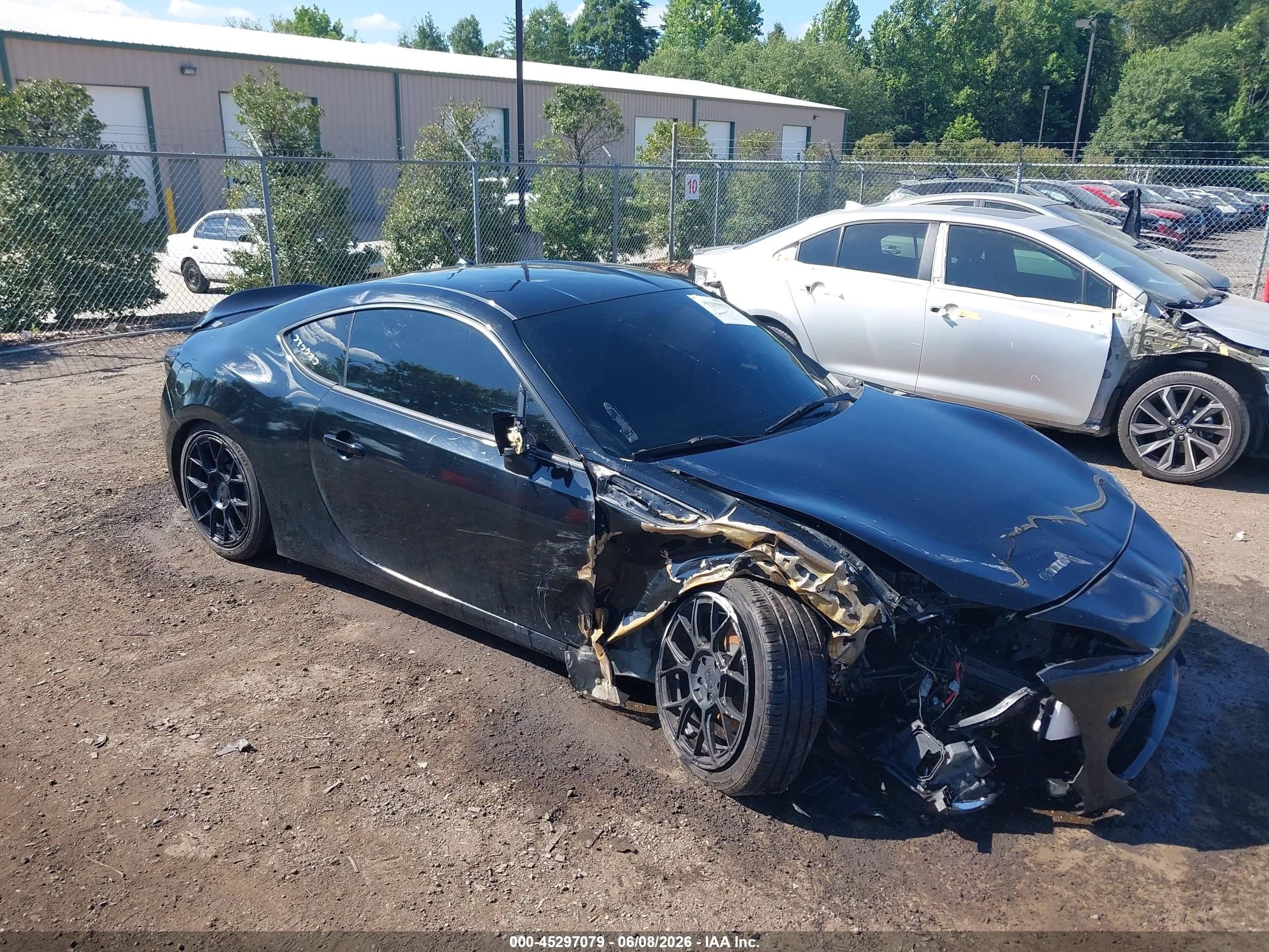 2013 Scion FR-S, VIN JF1ZNAA14D2725686 — Front end