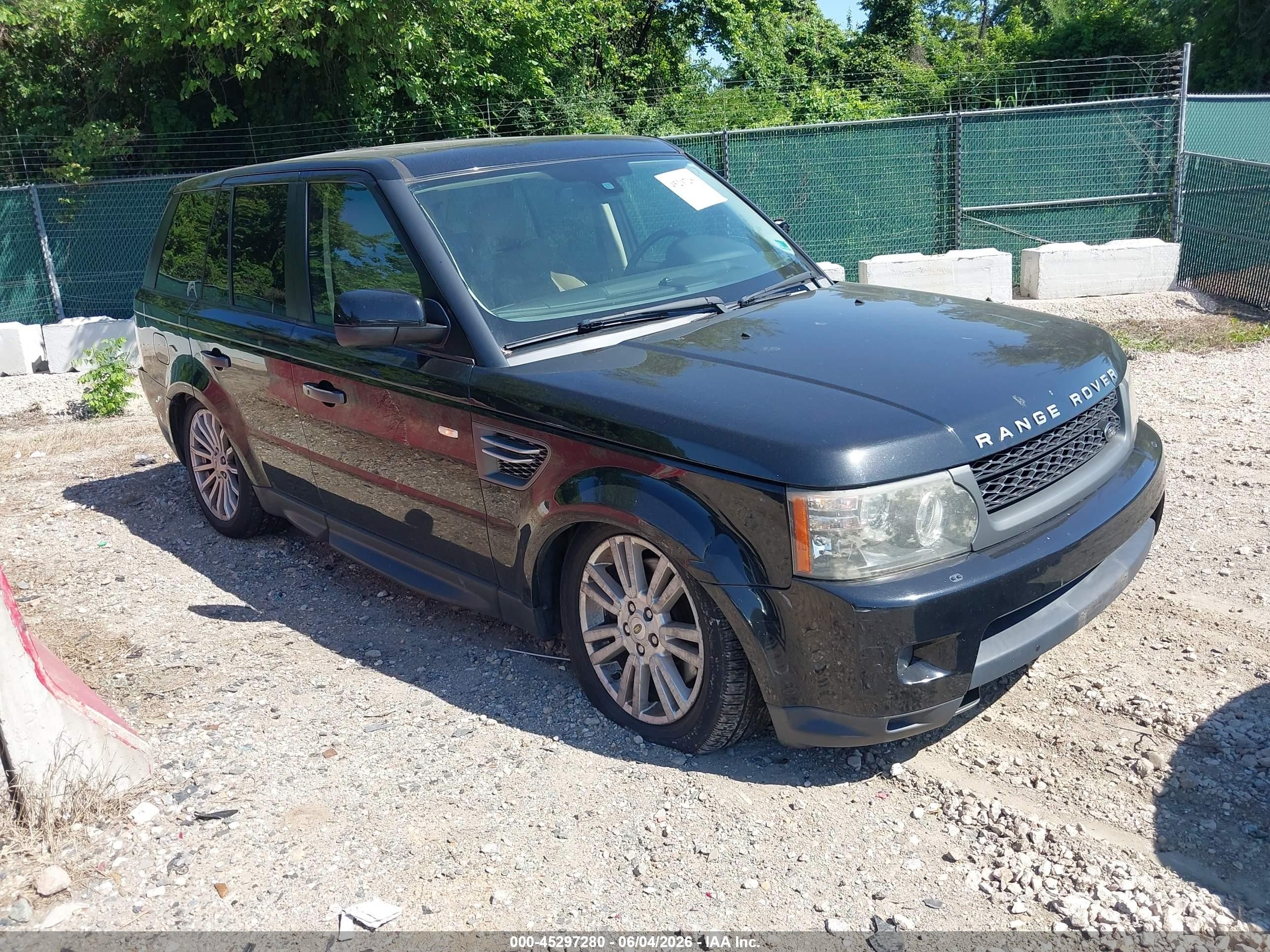 2011 Land Rover Range Rover Sport HSE, VIN SALSF2D45BA265972 — Normal wear