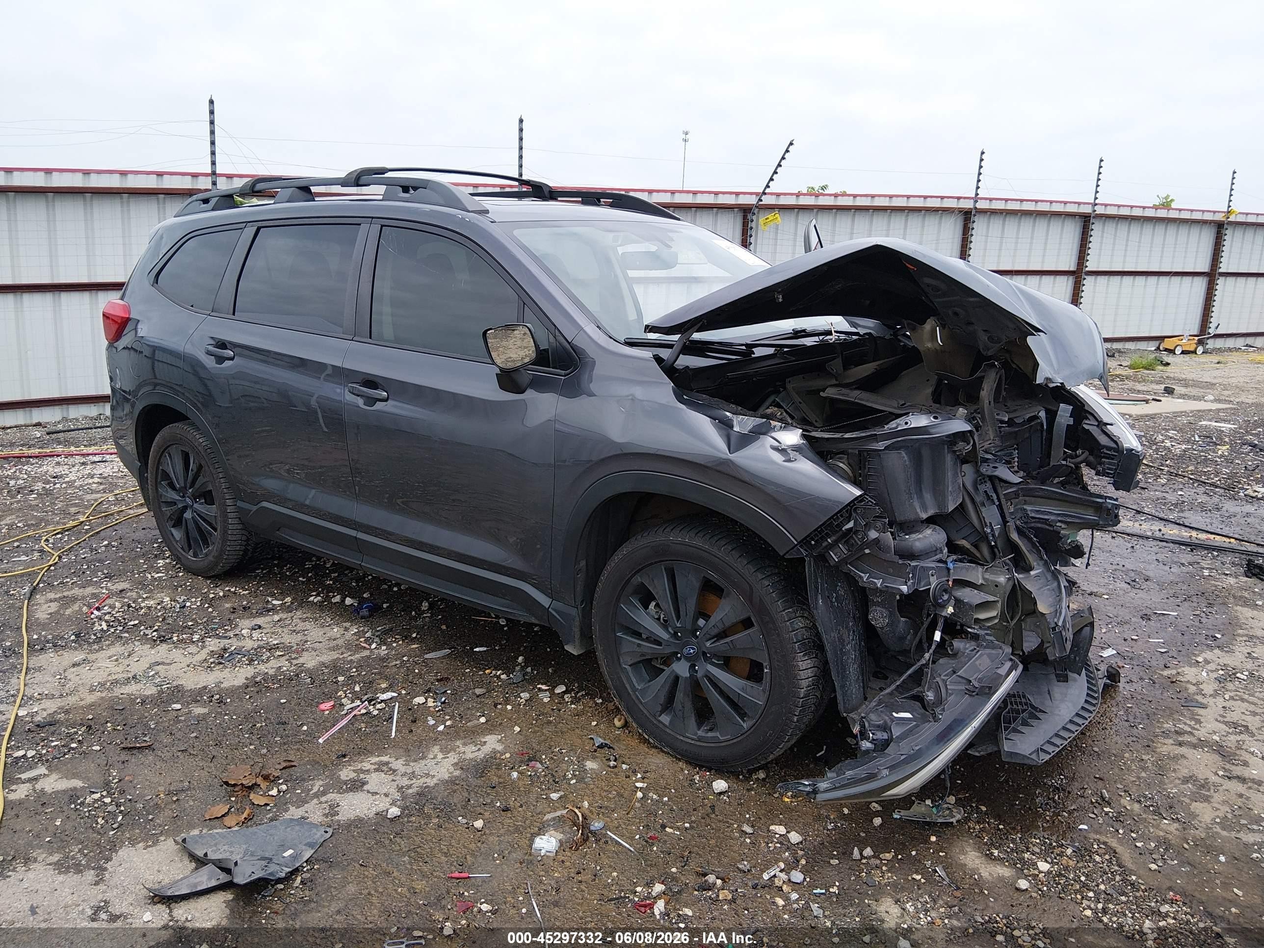 2022 Subaru Ascent Onyx, VIN 4S4WMAJD0N3404276 — Front end