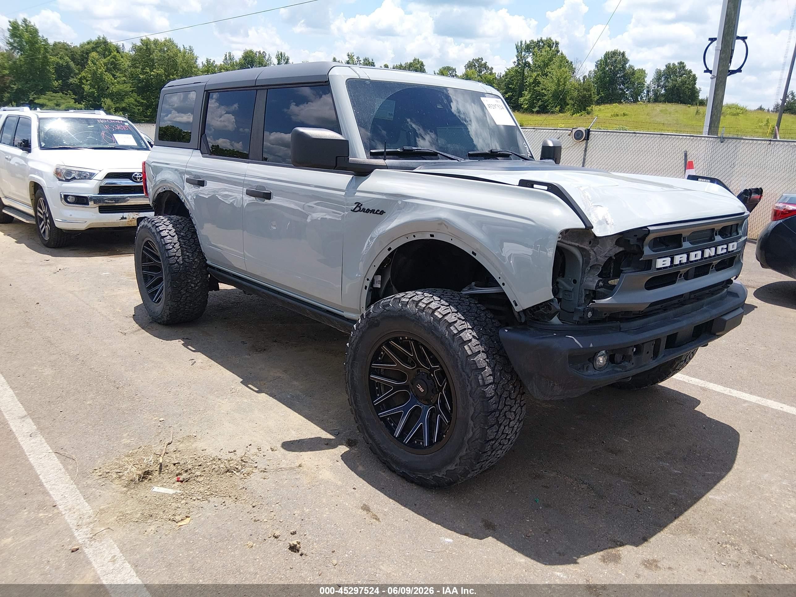 2021 Ford Bronco Big Bend, VIN 1FMDE5BH4MLB07149 — Side