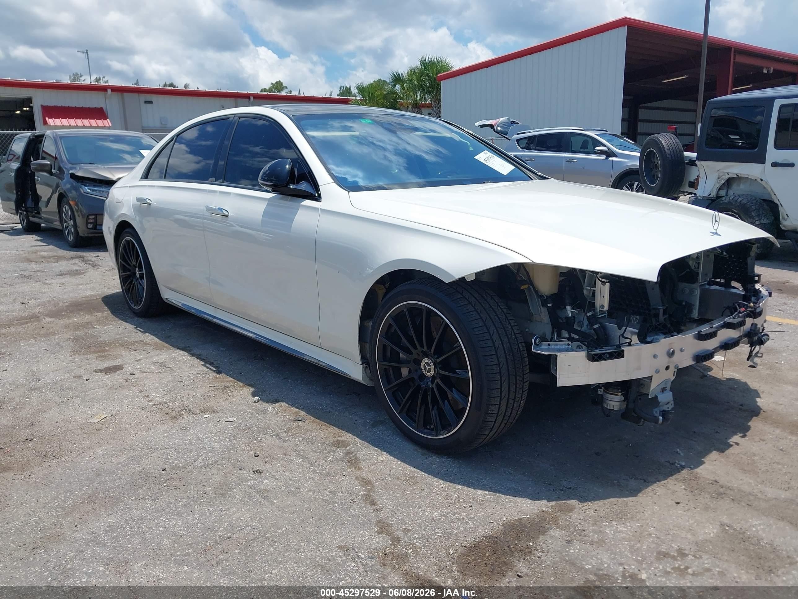 2023 Mercedes-Benz S 500, VIN W1K6G6DBXPA220776 — Front end