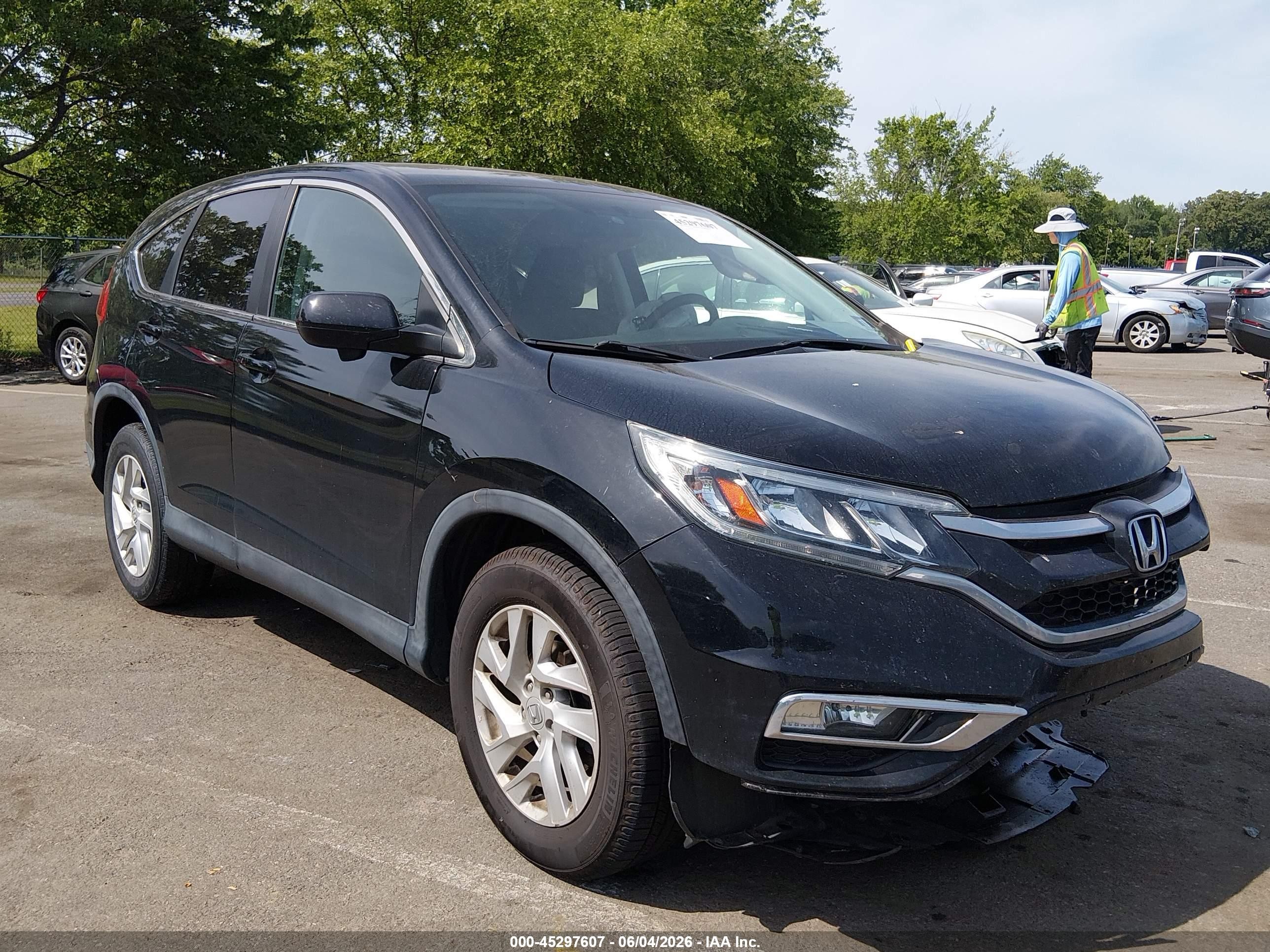 2015 Honda CR-V EX, VIN 2HKRM4H52FH686086 — Front end
