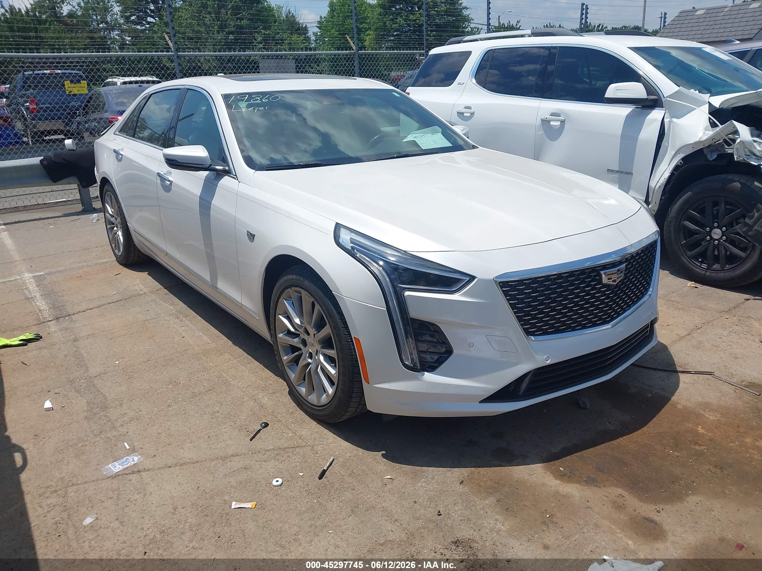 2020 Cadillac CT6 Luxury, VIN 1G6KB5RS2LU112027 — Rear end