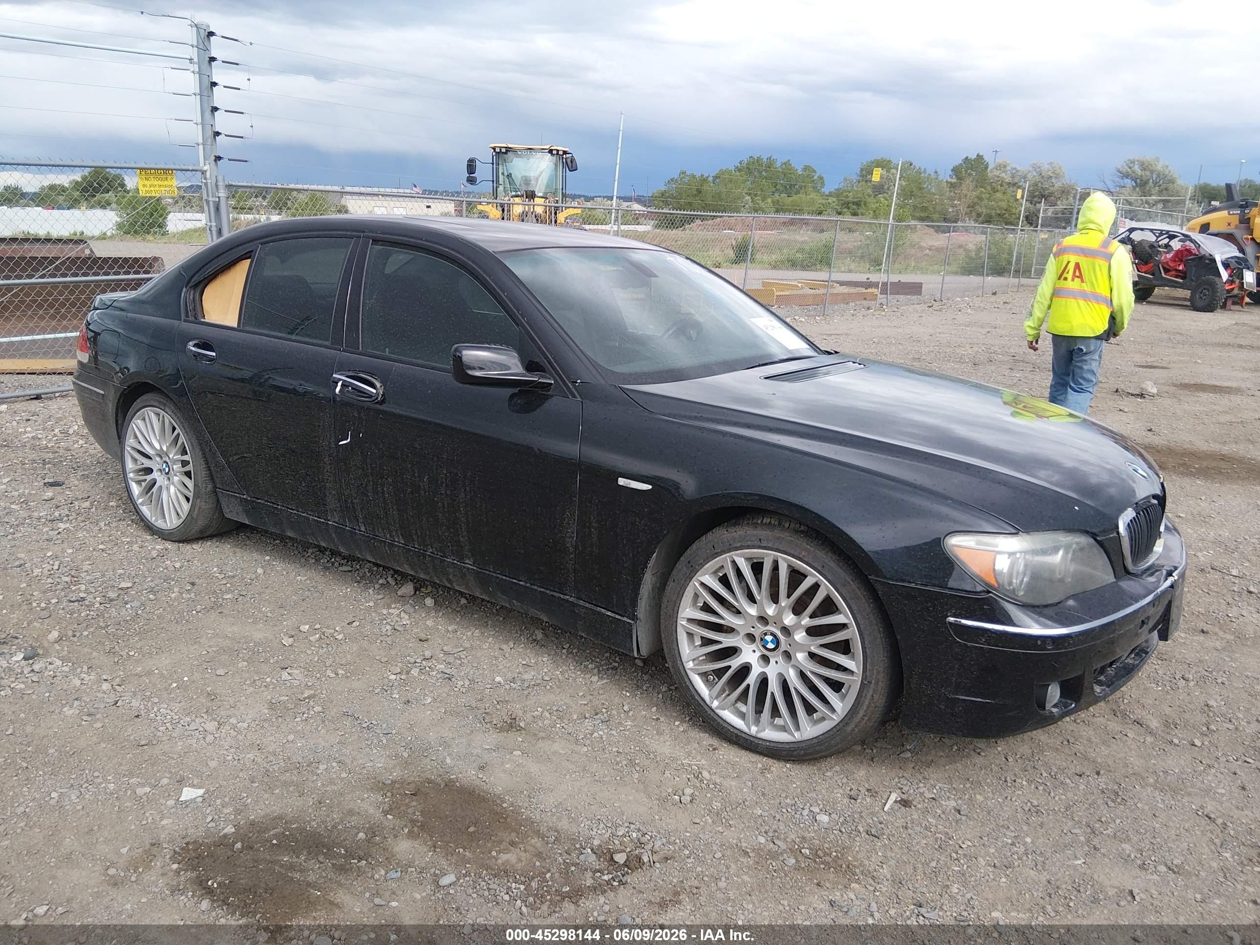 2008 BMW 7 Series 750i, VIN WBAHL83568DT12762 — Front end
