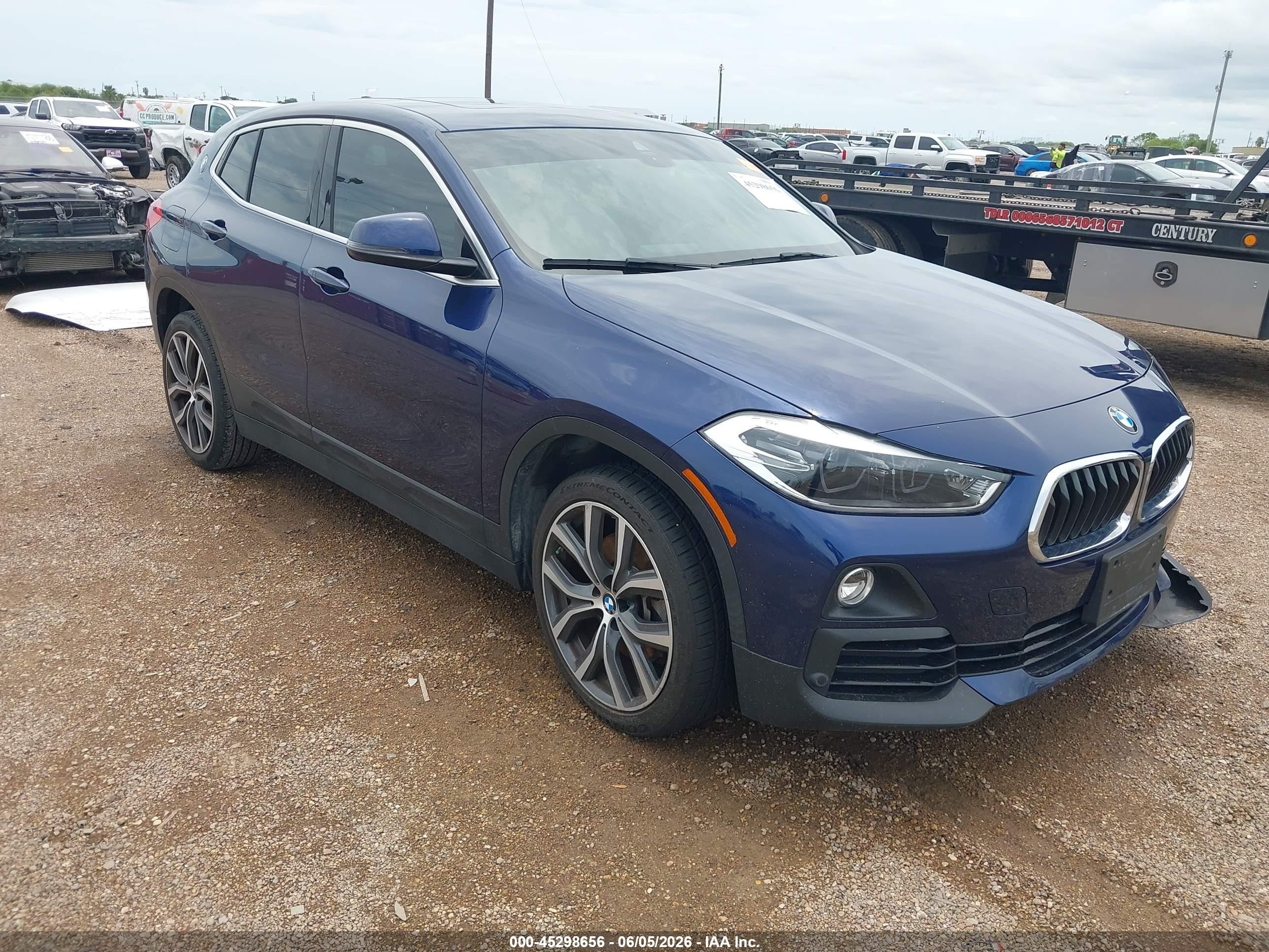 2020 BMW X2 sDrive28i, VIN WBXYH9C00L5P80166 — Перед