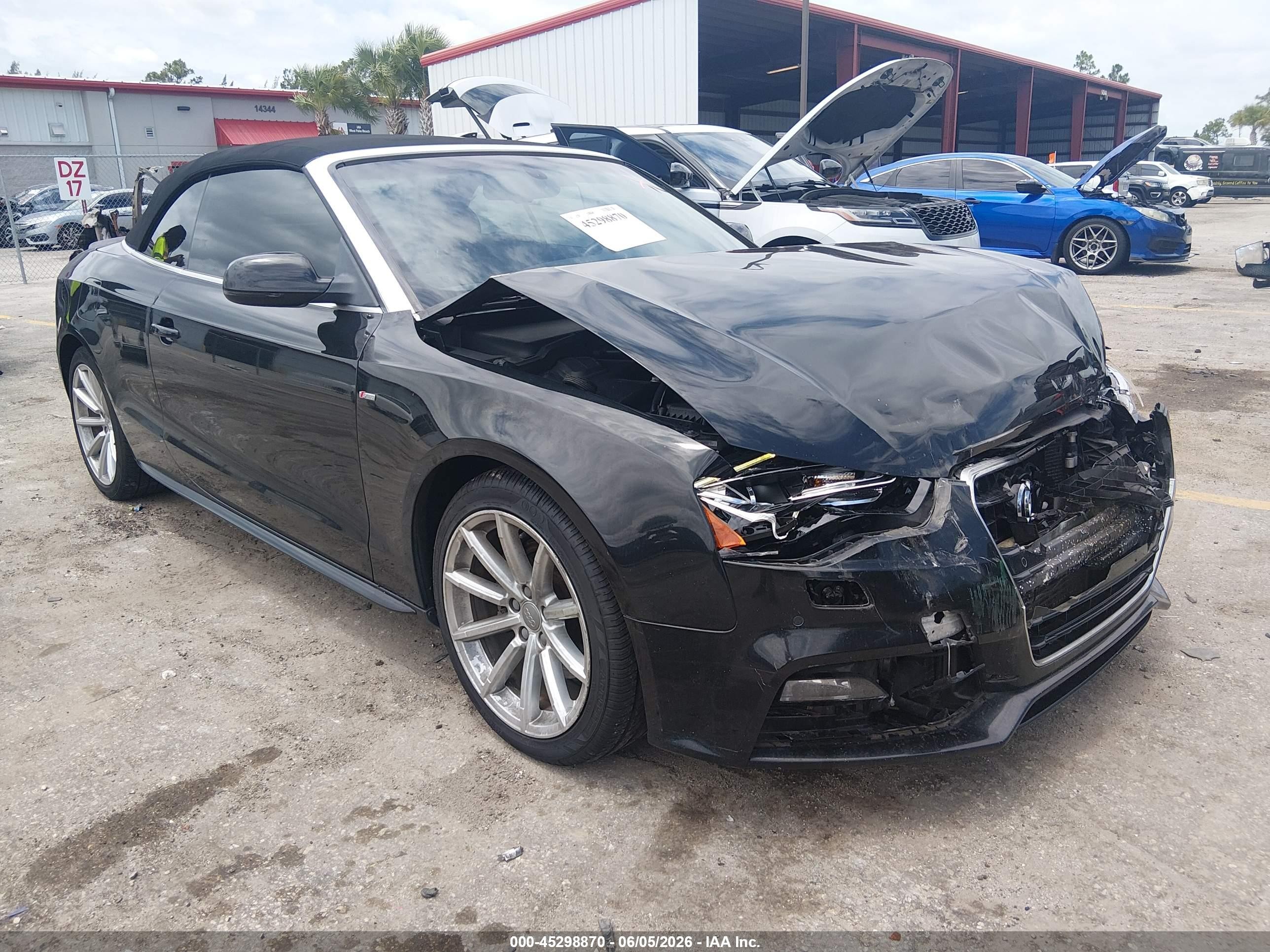 2017 Audi A5 Cabriolet Sport, VIN WAUD2AFH2HN004173 — Перед