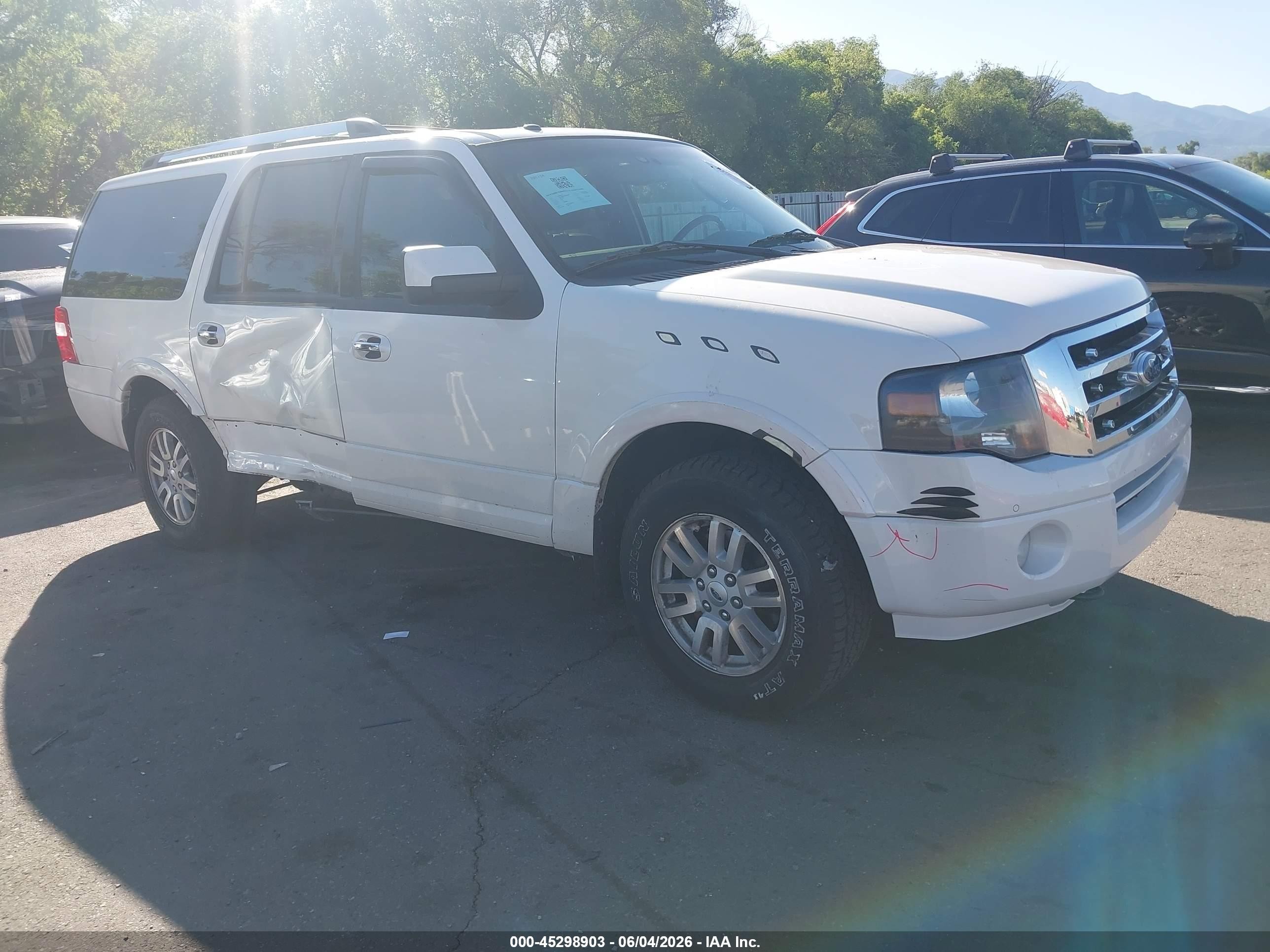 2014 Ford Expedition Max Limited, VIN 1FMJK2A52EEF50648 — Side