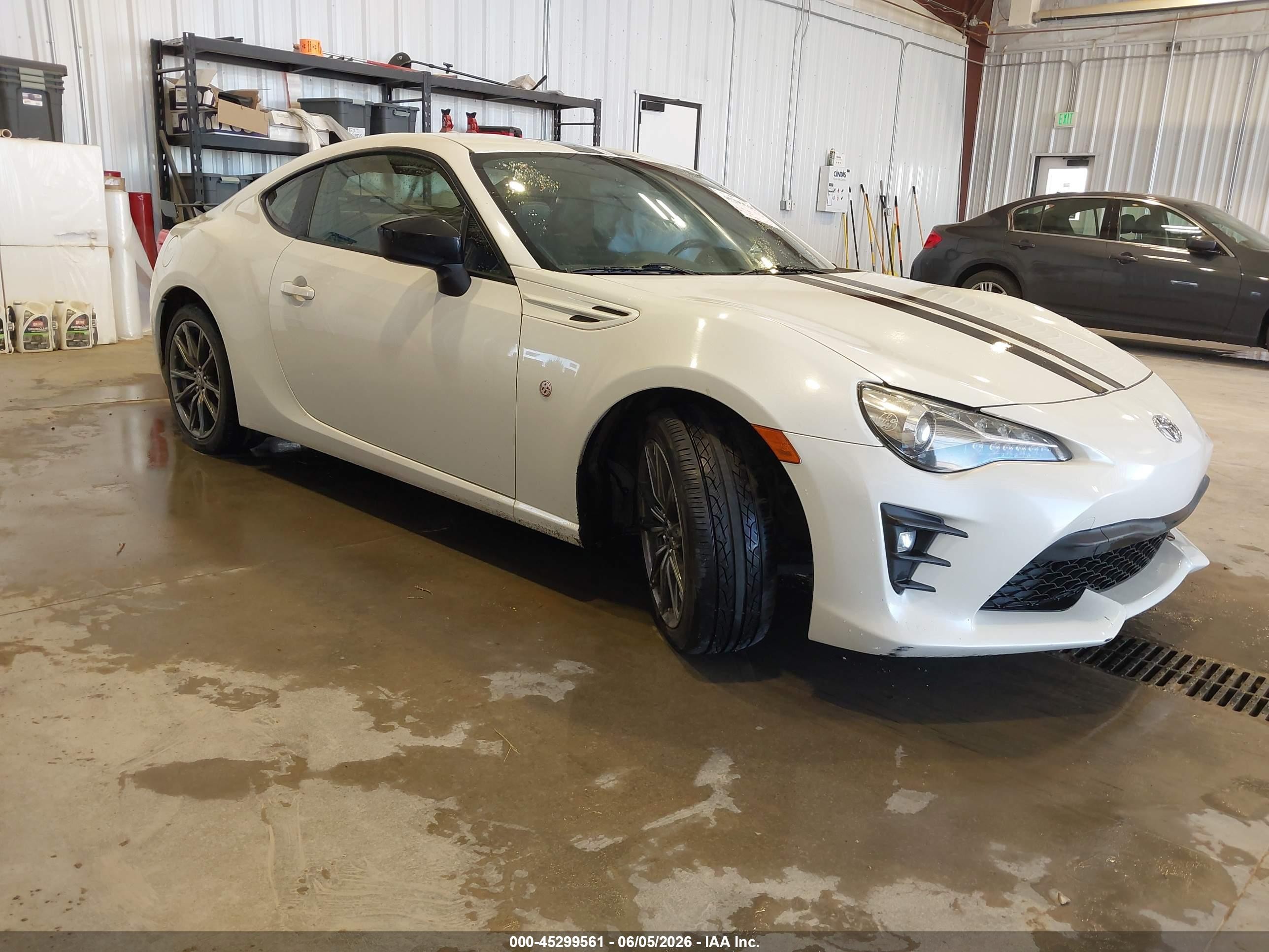 2017 Toyota 86, VIN JF1ZNAA17H8708299 — Not stated