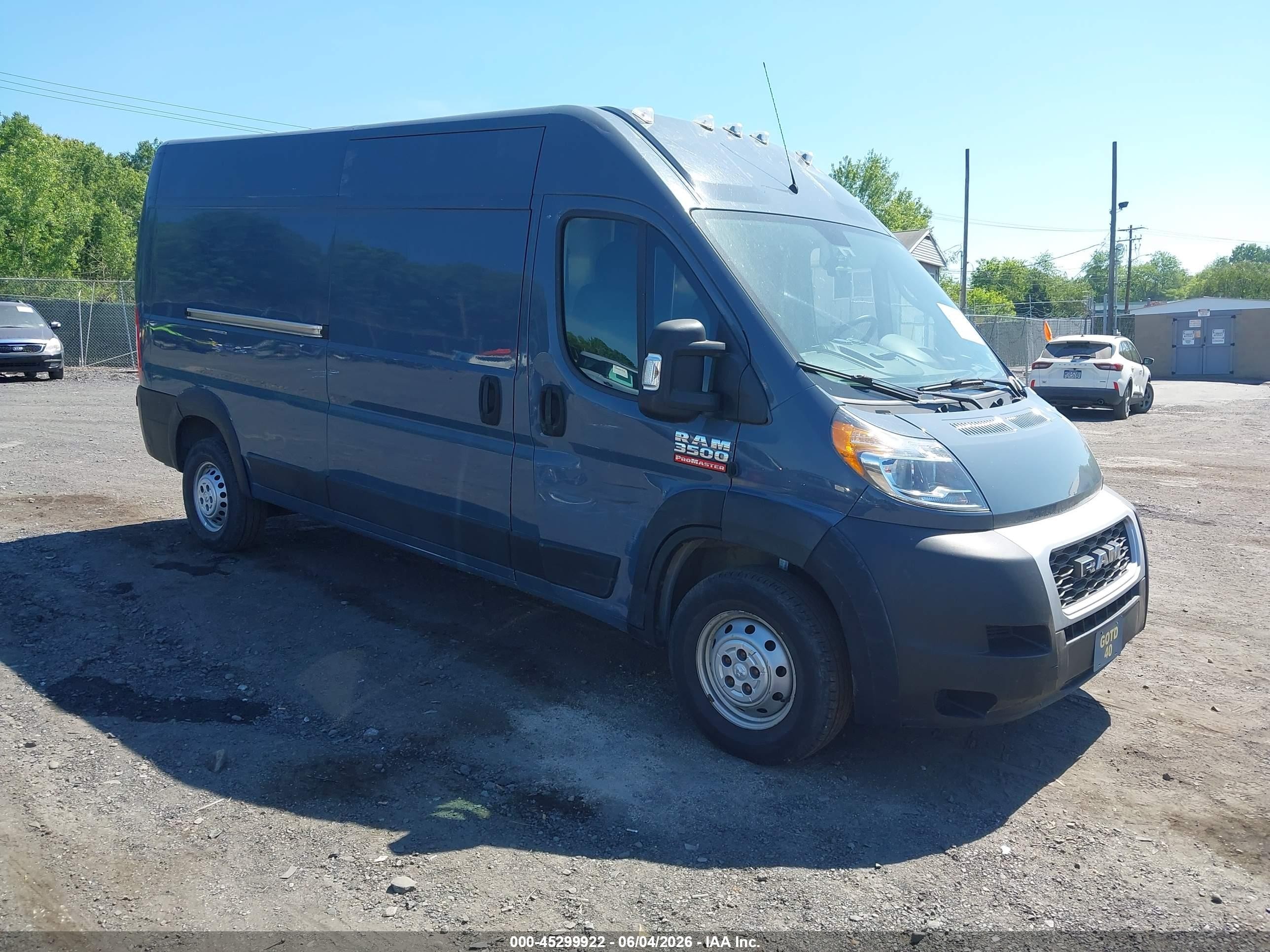 2019 Ram ProMaster Cargo, VIN 3C6TRVDG1KE514903 — Side