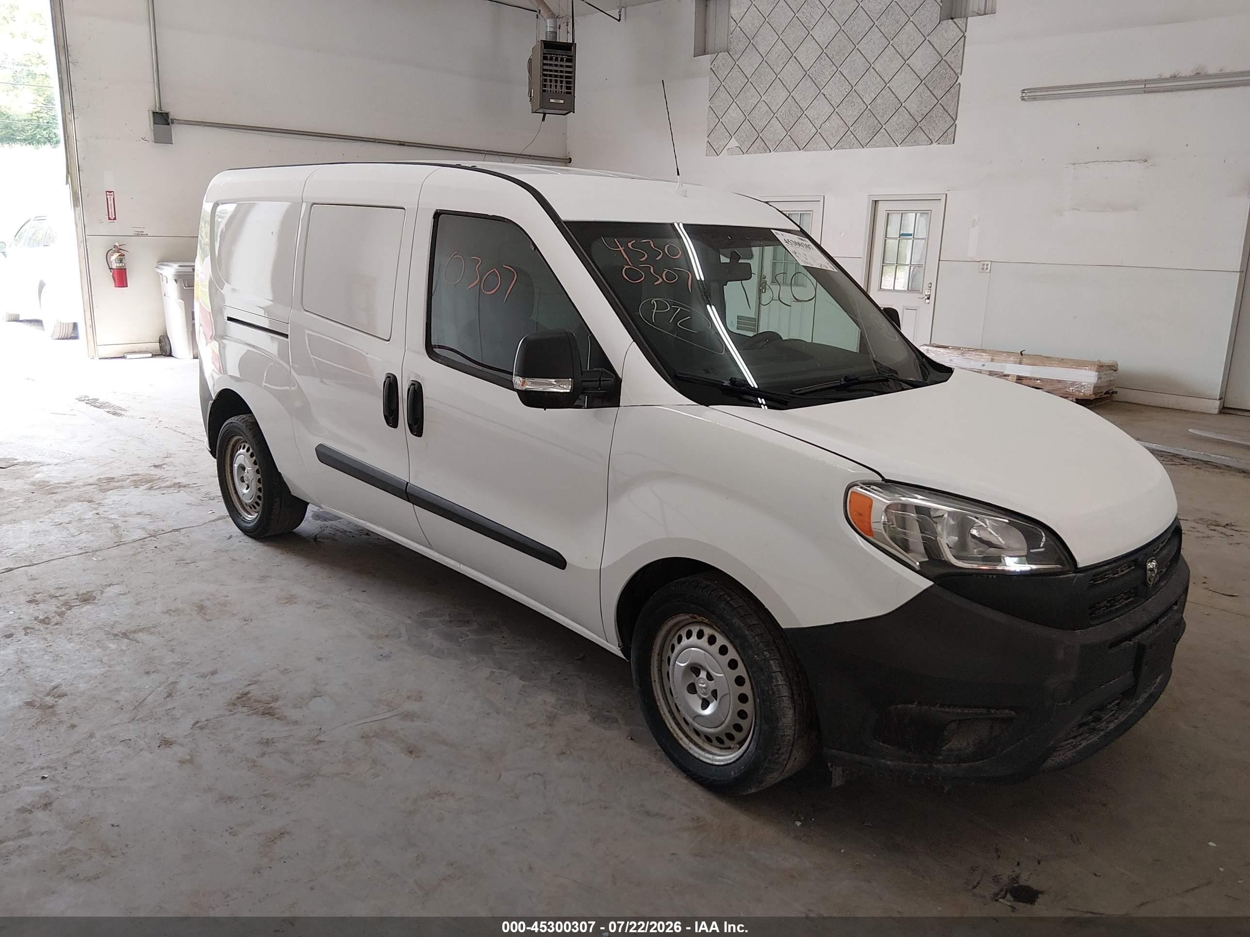 2015 Ram ProMaster City Cargo Tradesman, VIN ZFBERFAT2F6198211 — Град