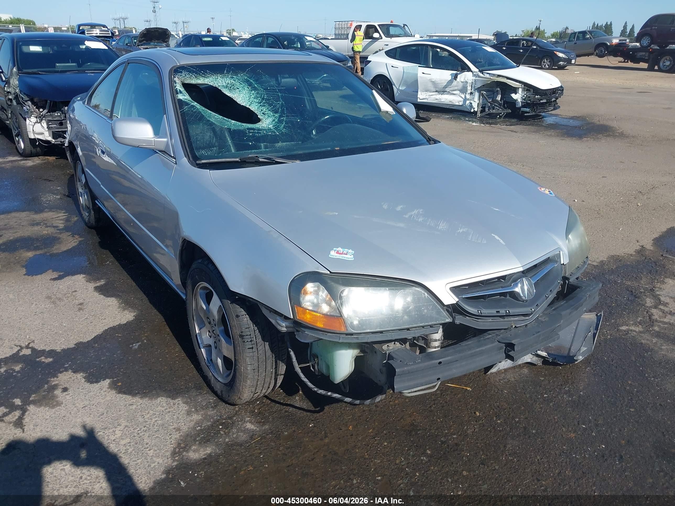2003 Acura CL, VIN 19UYA424X3A006539 — Front end
