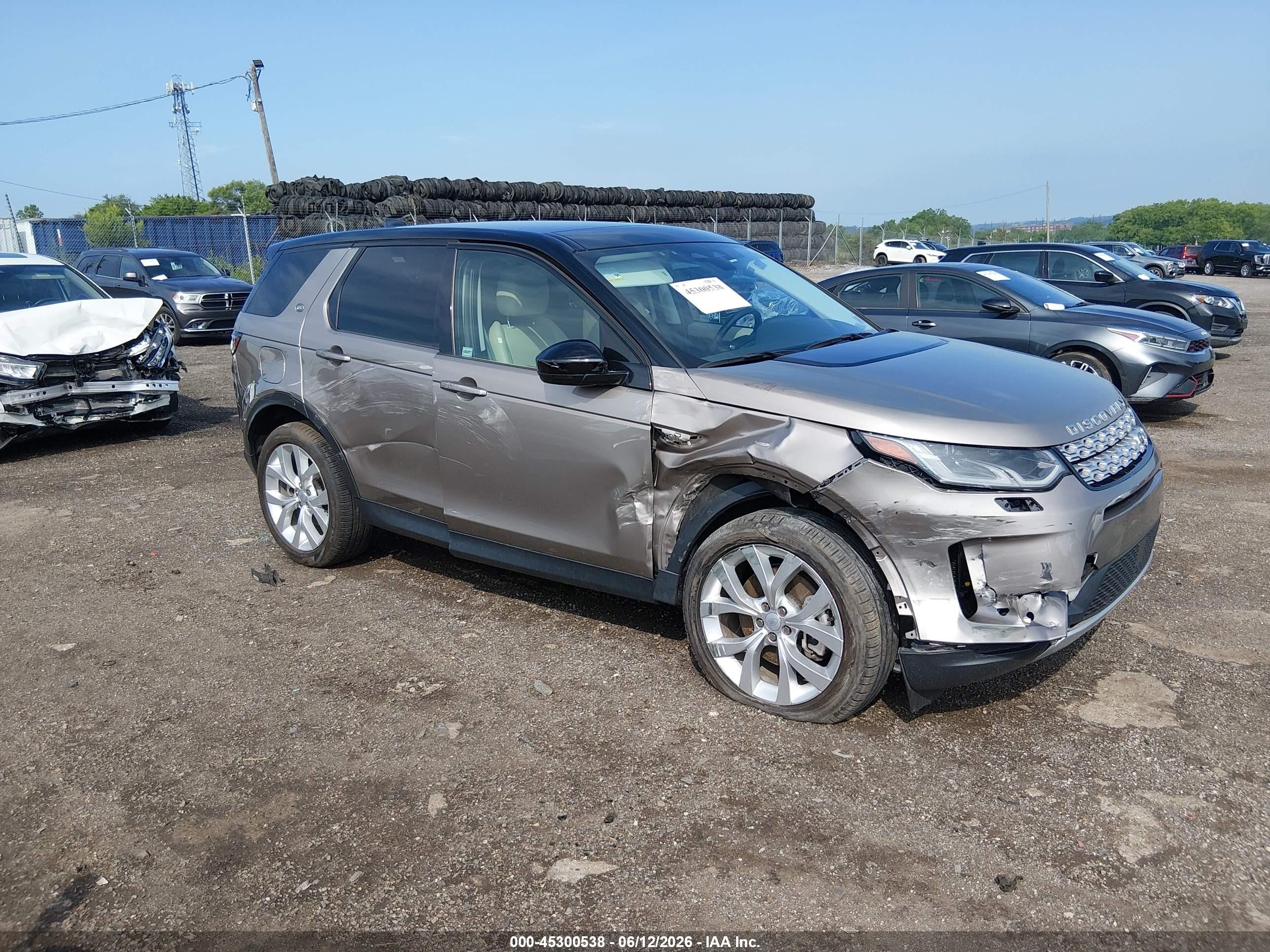 2022 Land Rover Discovery Sport SE, VIN SALCP2FXXNH905937 — Side