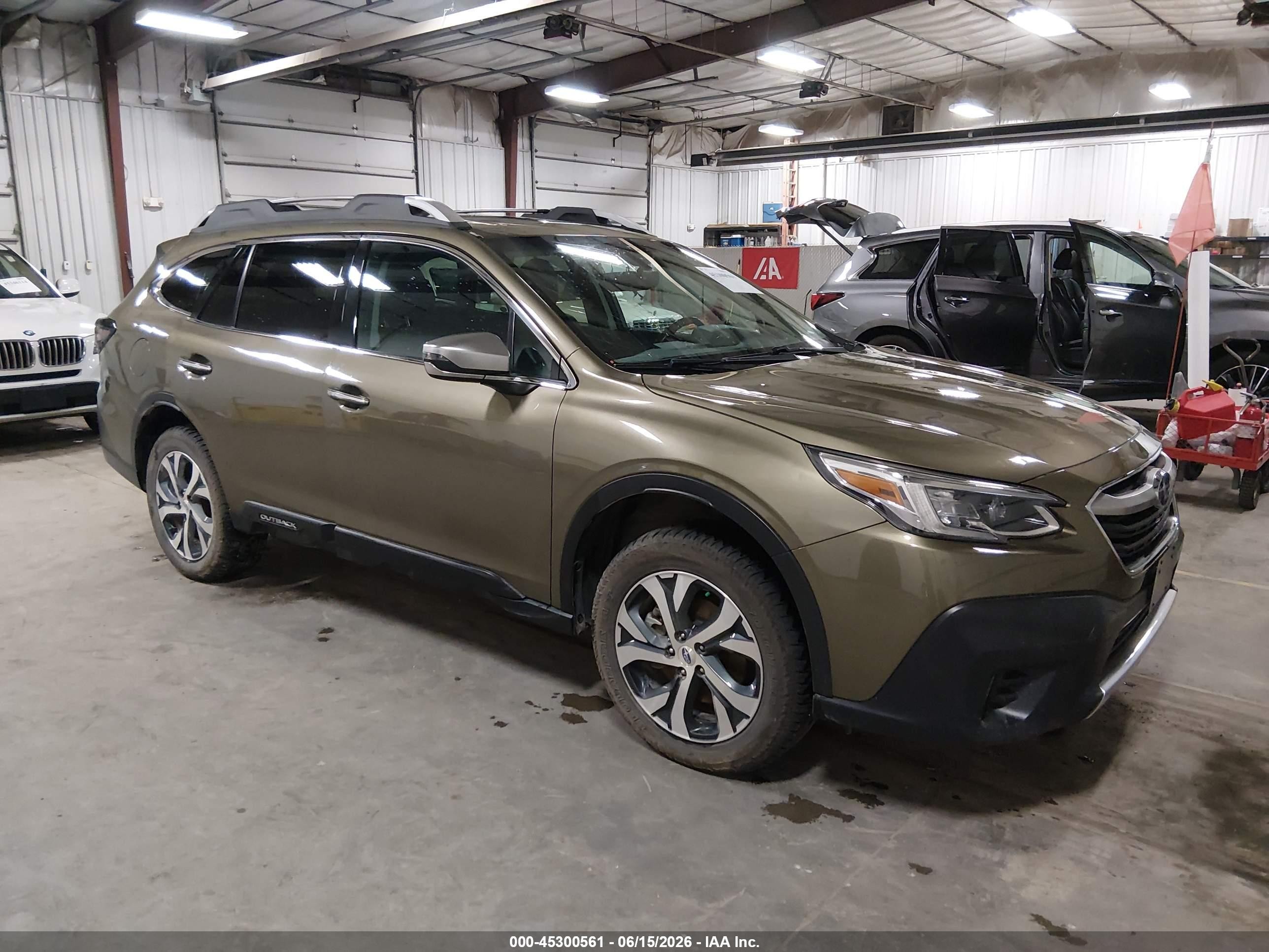 2022 Subaru Outback Touring XT, VIN 4S4BTGPD0N3142027 — Hail