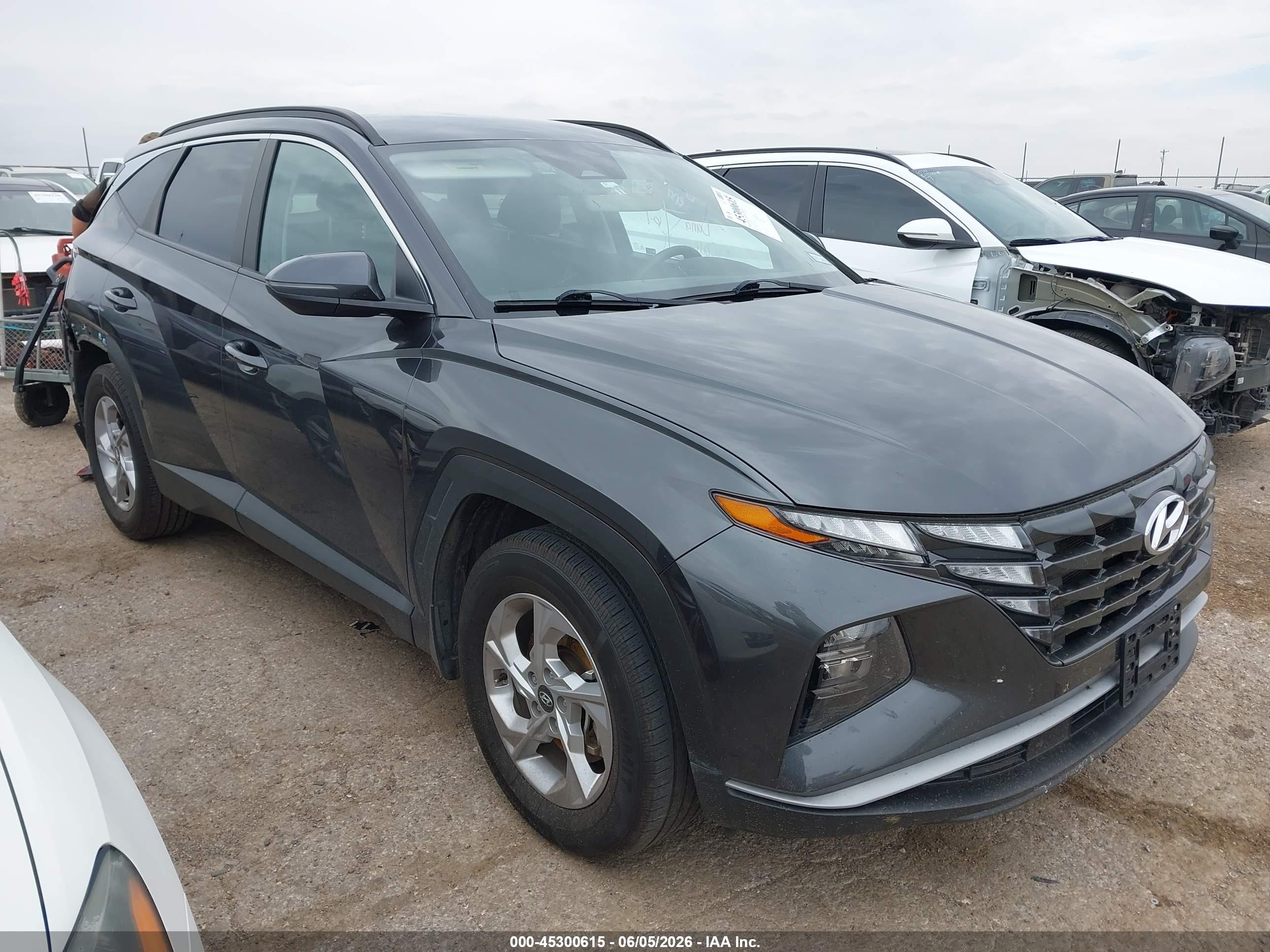 2022 Hyundai Tucson SEL, VIN 5NMJB3AE9NH137200 — Not stated