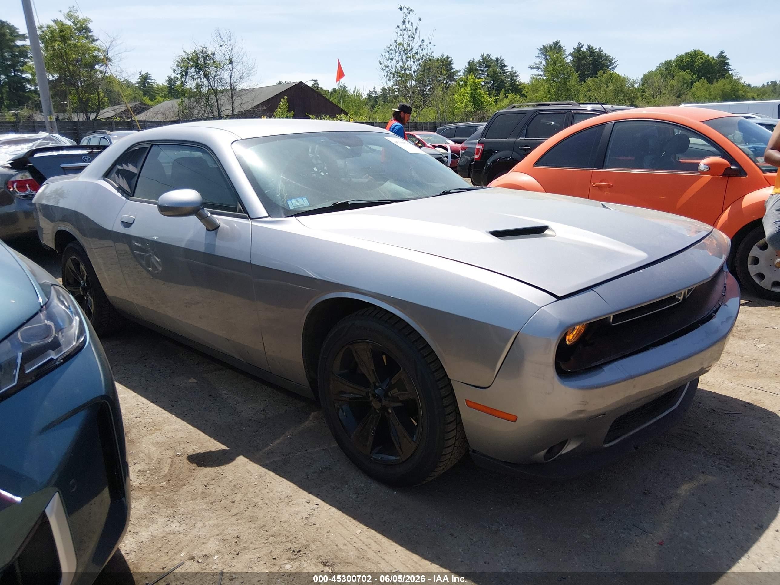 2017 Dodge Challenger SXT, VIN 2C3CDZAG4HH600744 — Rear end