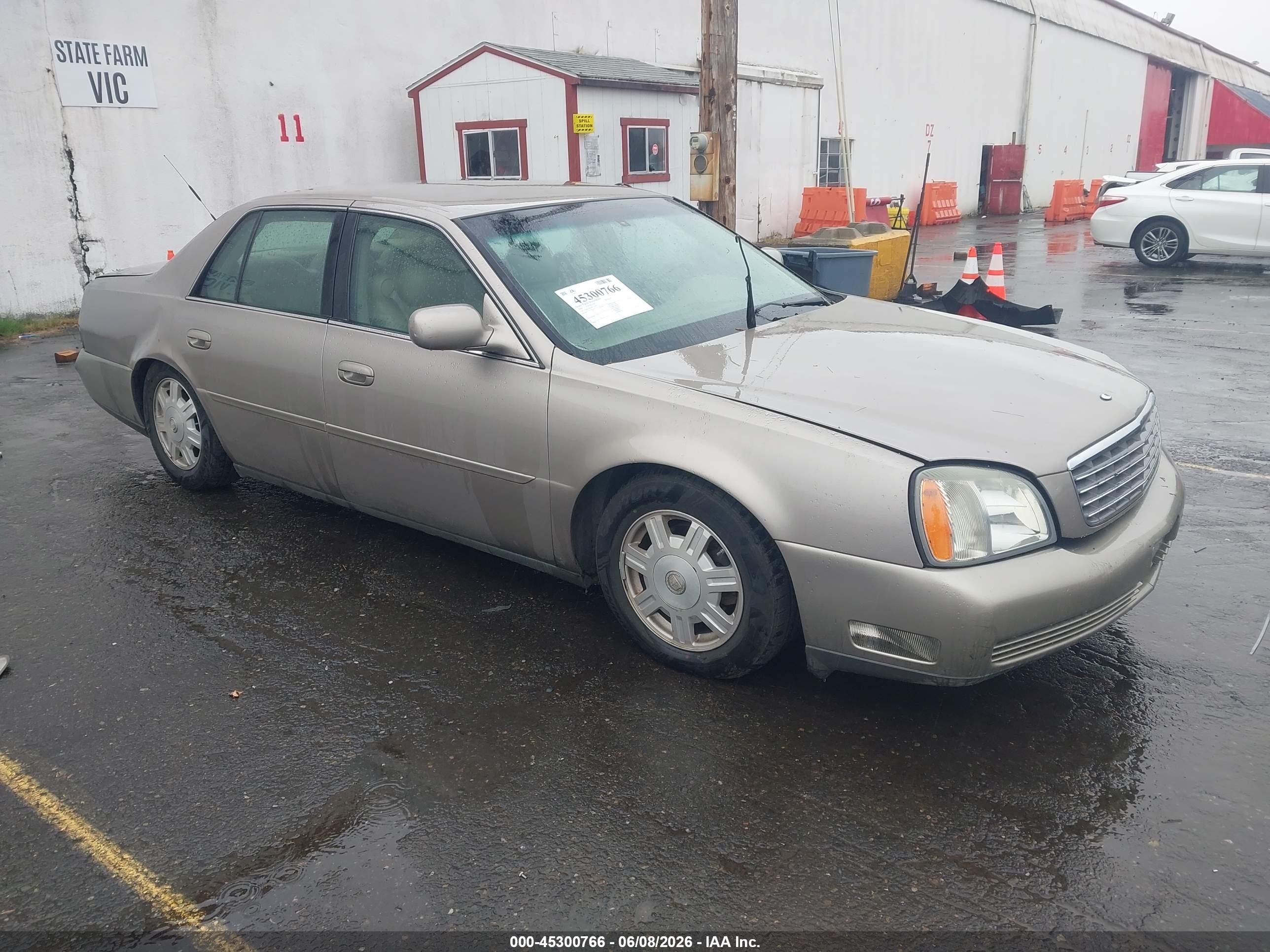 2004 Cadillac DeVille, VIN 1G6KD54Y44U116359 — Rear end