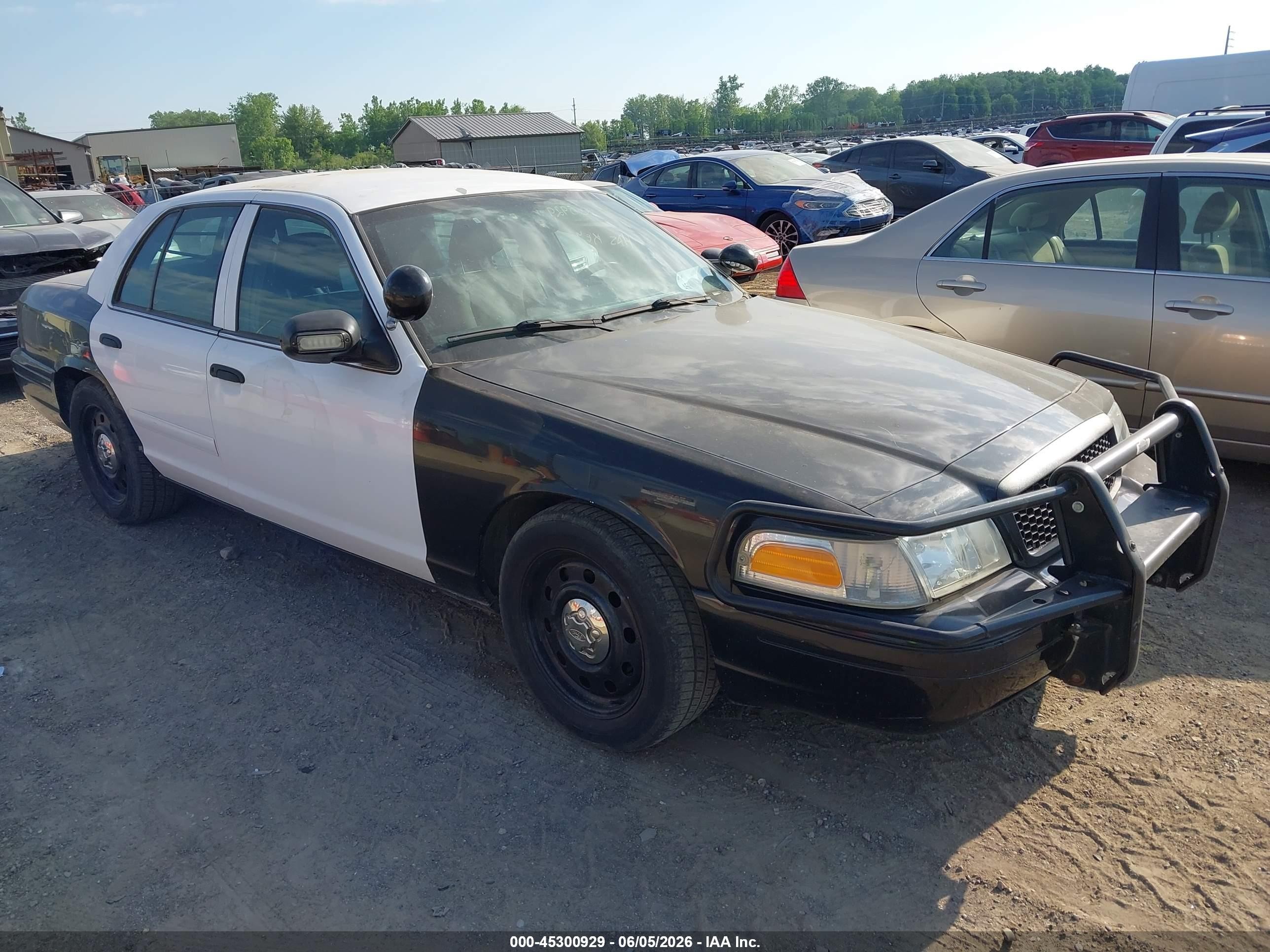 2006 Ford Police Interceptor, VIN 2FAHP71W86X123152 — Rear end