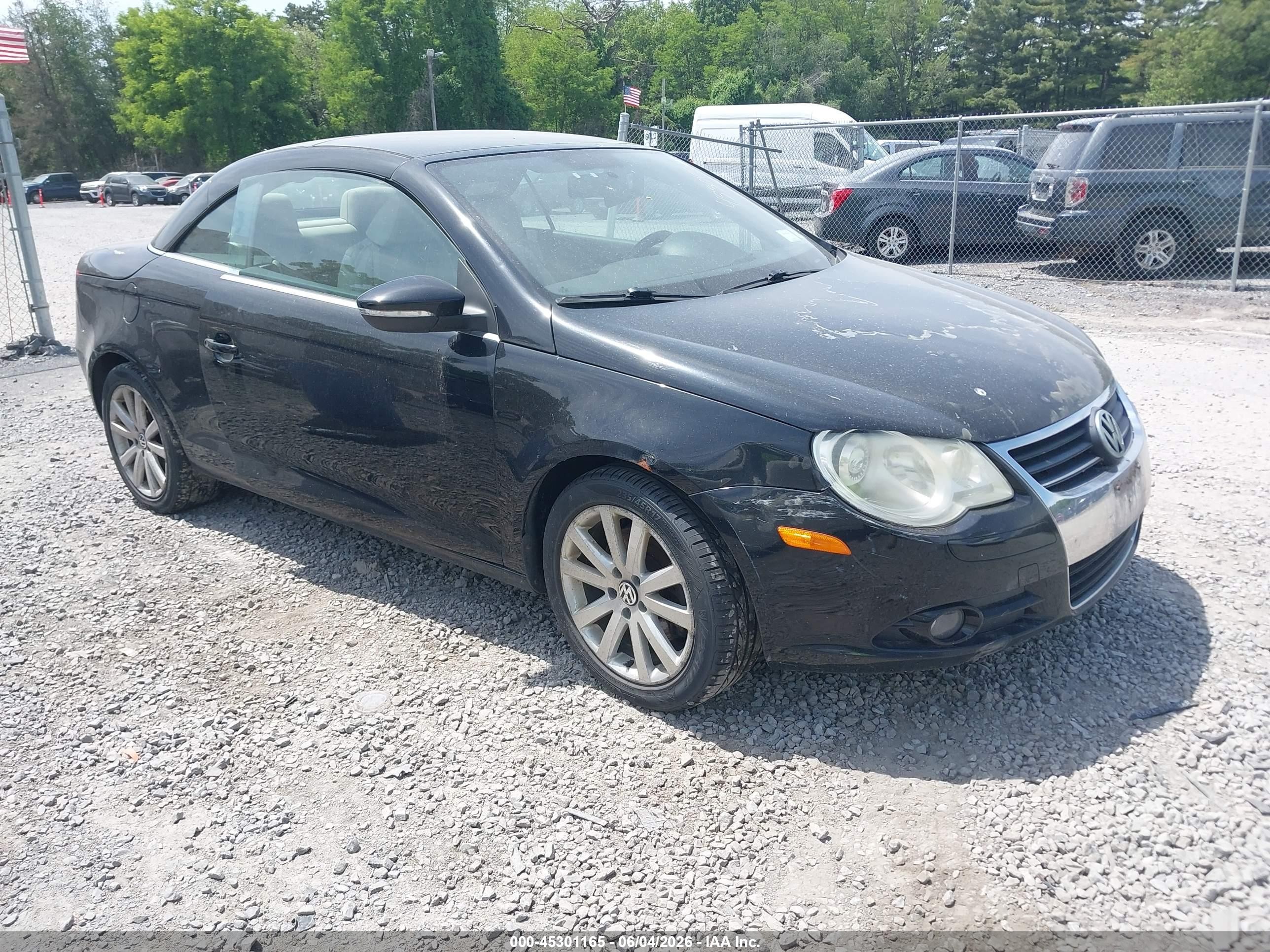 2010 Volkswagen Eos Komfort, VIN WVWBA7AH2AV011427 — Normal wear