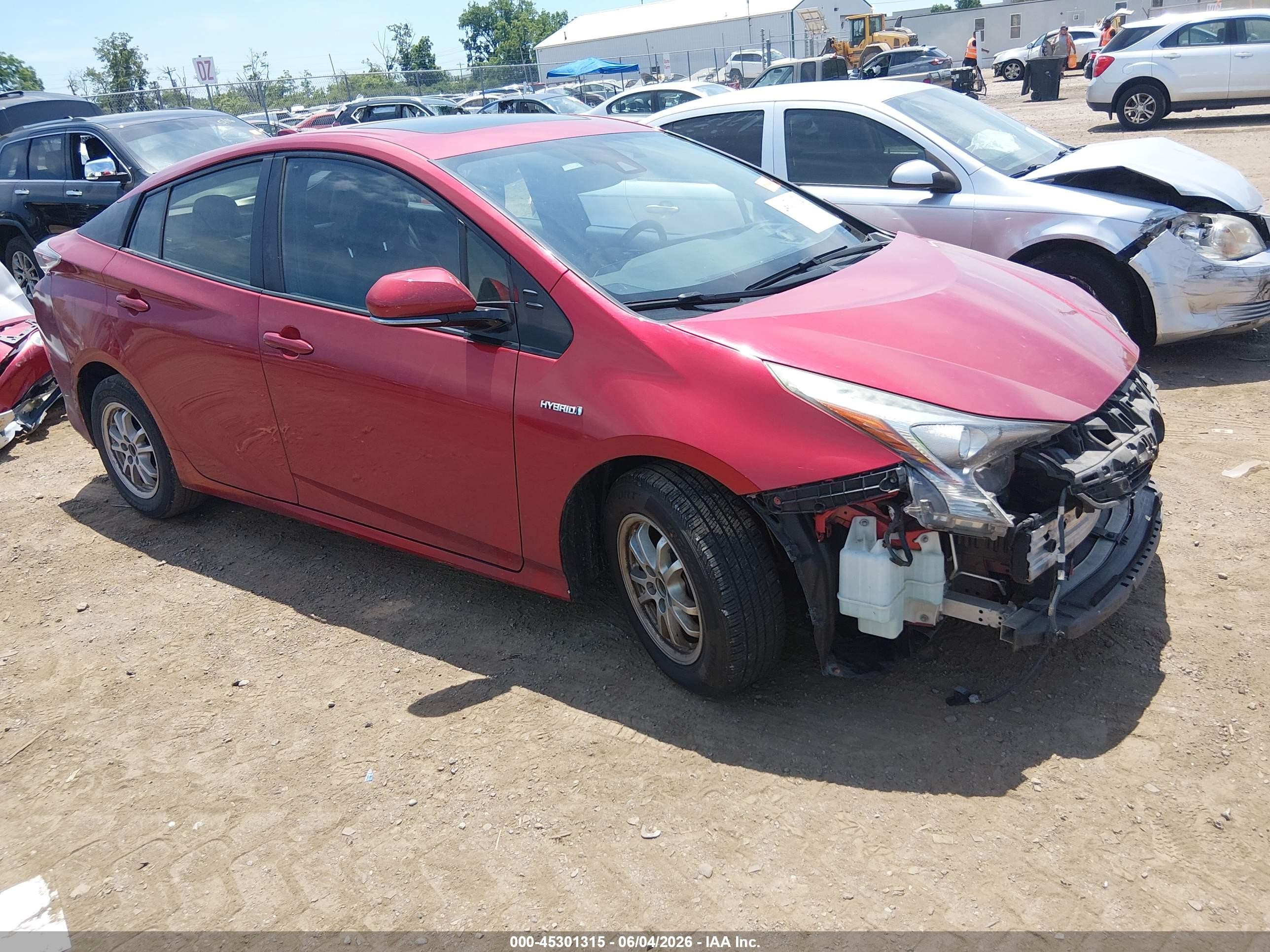 2017 Toyota Prius Three Touring, VIN JTDKARFU3H3528047 — Front end